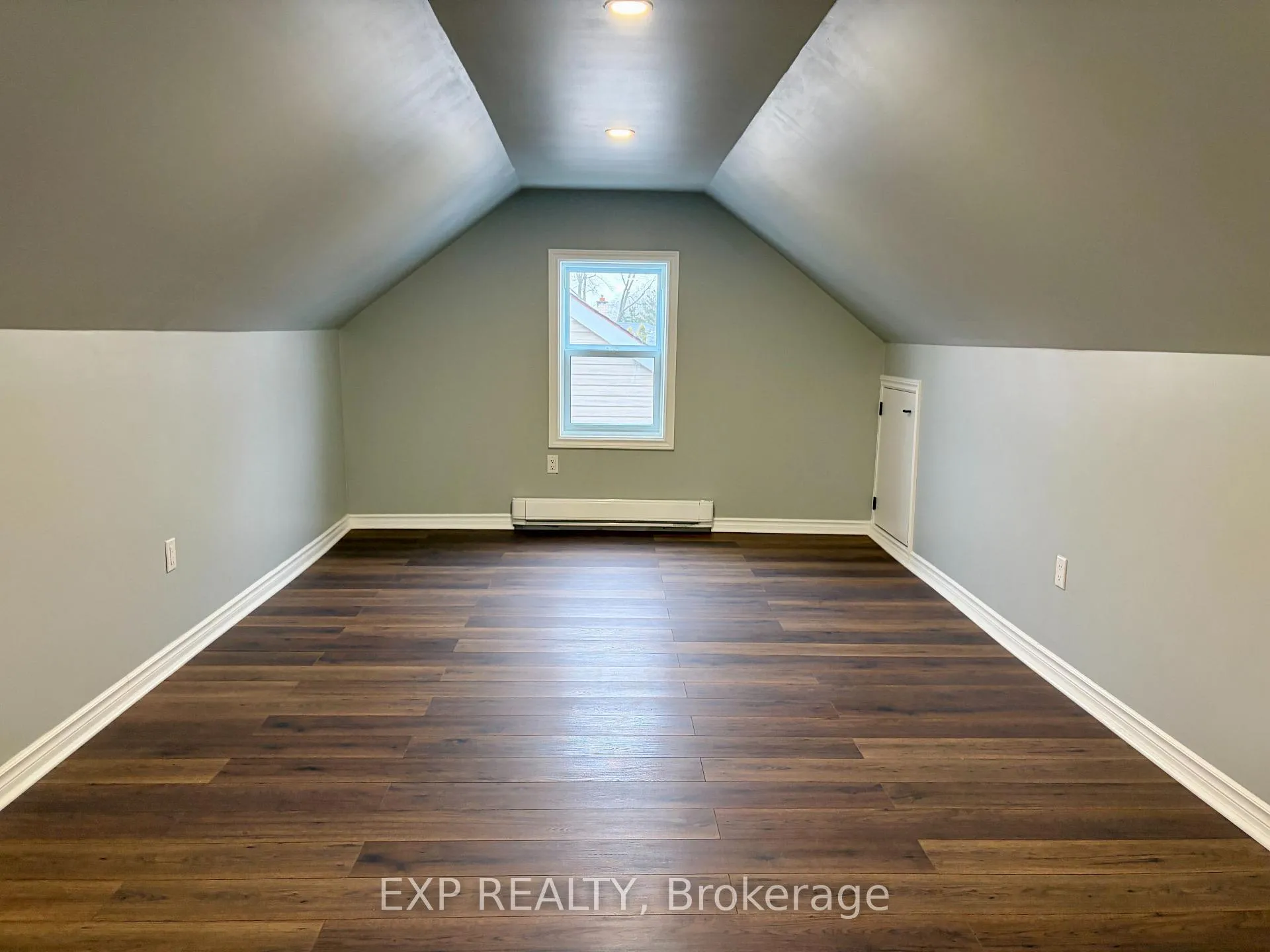 Photo 21 of 436 Thorold Road, Welland, N. Welland — HOMEH