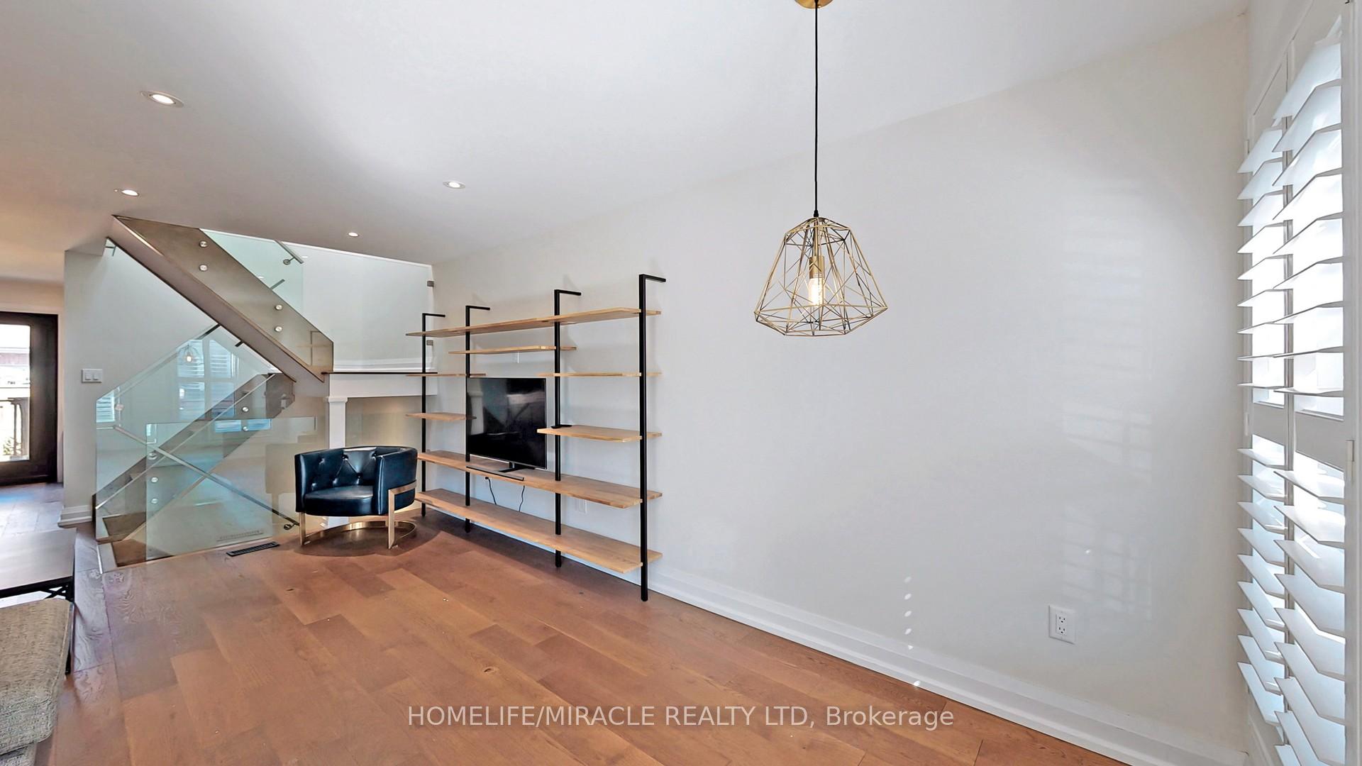Photo 7 of 120 Manning Avenue, Toronto, Trinity-Bellwoods — HOMEH
