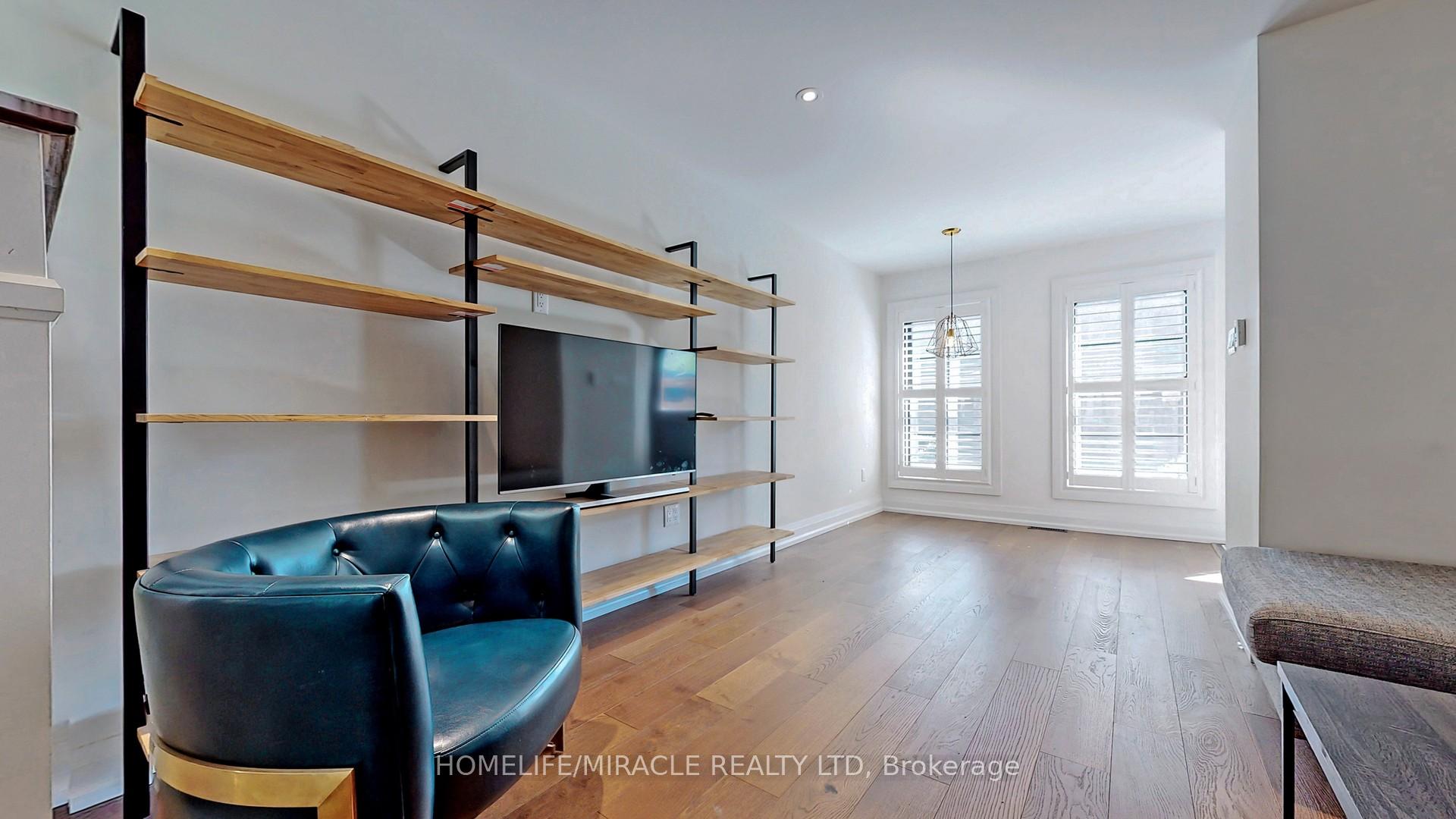 Photo 16 of 120 Manning Avenue, Toronto, Trinity-Bellwoods — HOMEH