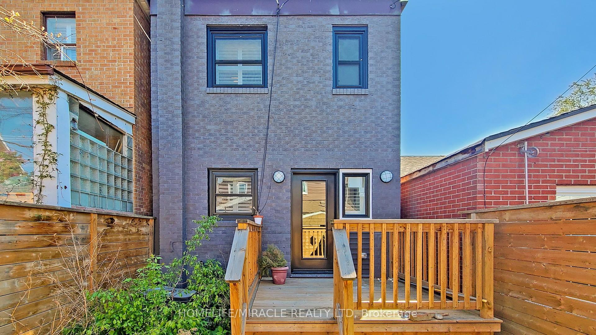 Photo 17 of 120 Manning Avenue, Toronto, Trinity-Bellwoods — HOMEH