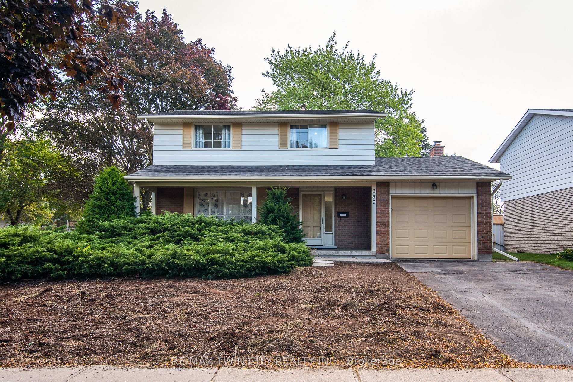 Photo 1 of 389 Dunvegan Drive, Waterloo — HOMEH