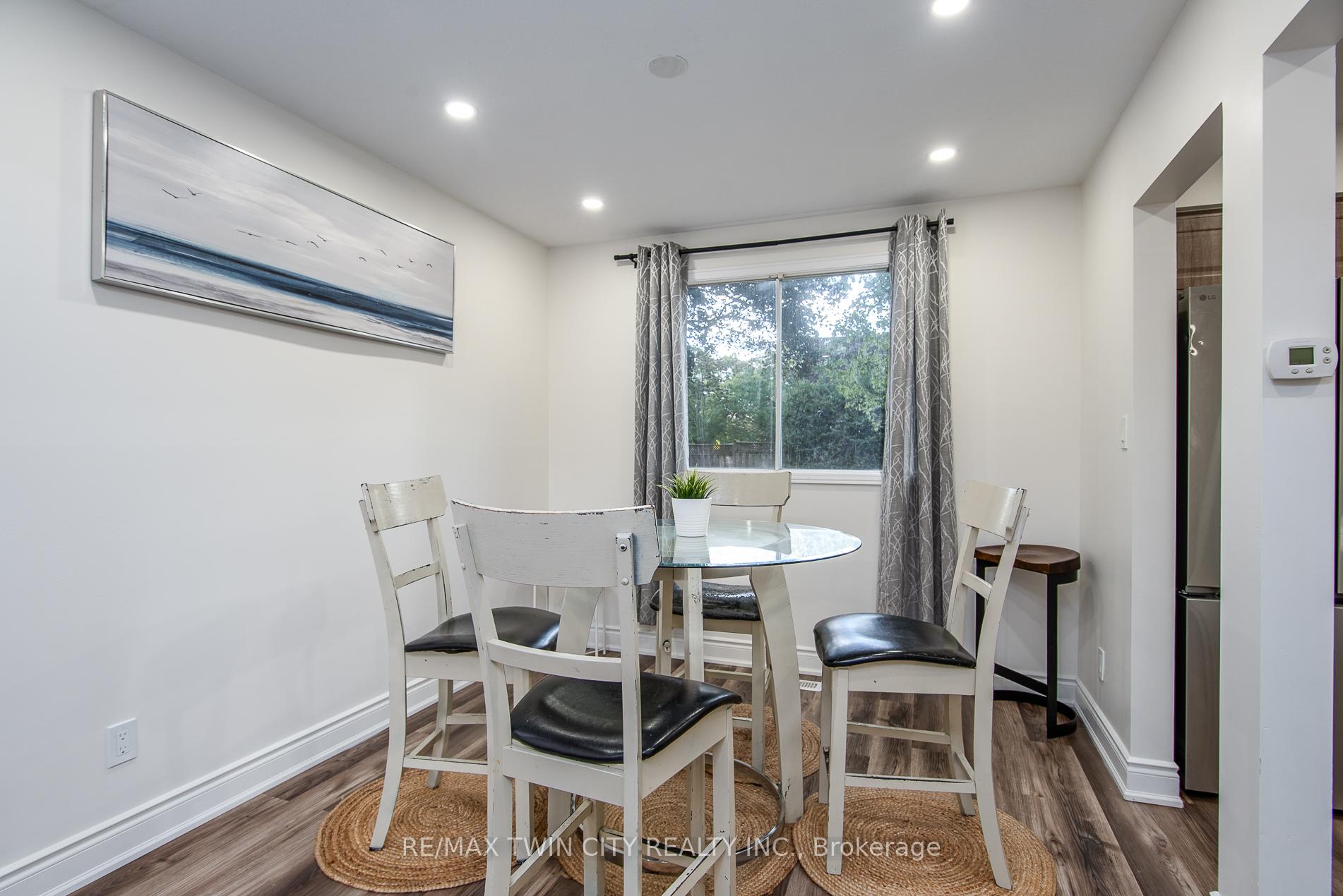 Photo 27 of 389 Dunvegan Drive, Waterloo — HOMEH
