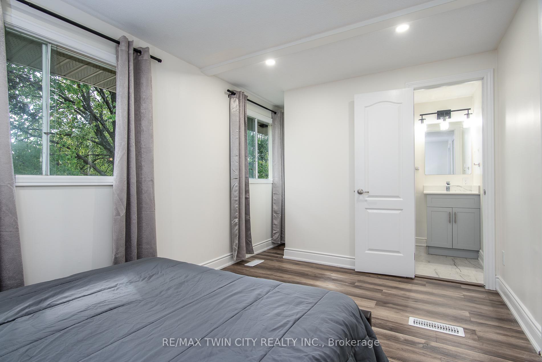 Photo 48 of 389 Dunvegan Drive, Waterloo — HOMEH