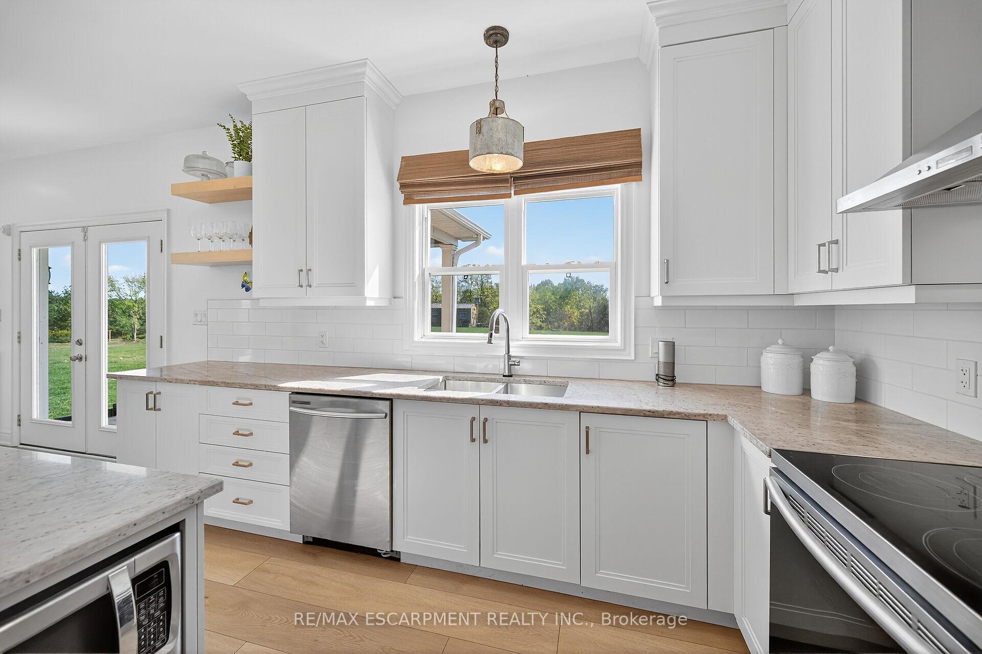 Photo 11 of 75091 #45 Regional Road, Wainfleet, Marshville/Winger — HOMEH