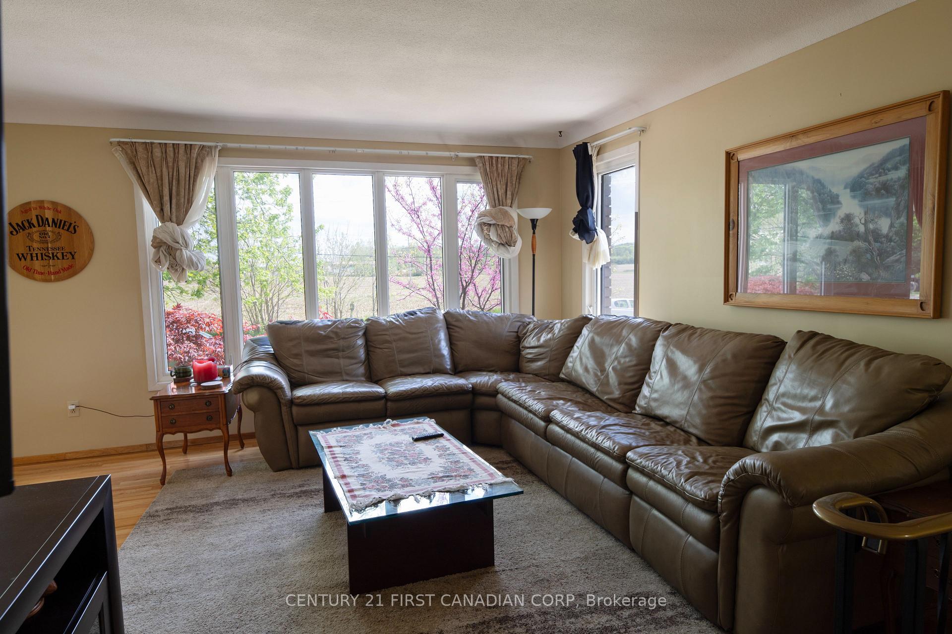 Photo 6 of 333 St Clair Street, Warwick, Watford — HOMEH