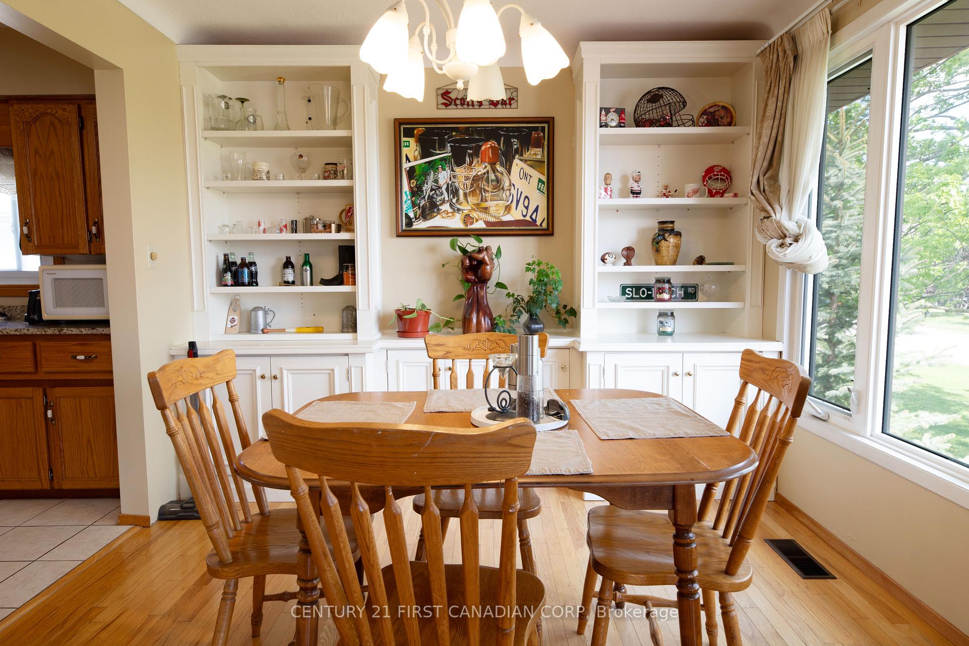 Photo 9 of 333 St Clair Street, Warwick, Watford — HOMEH