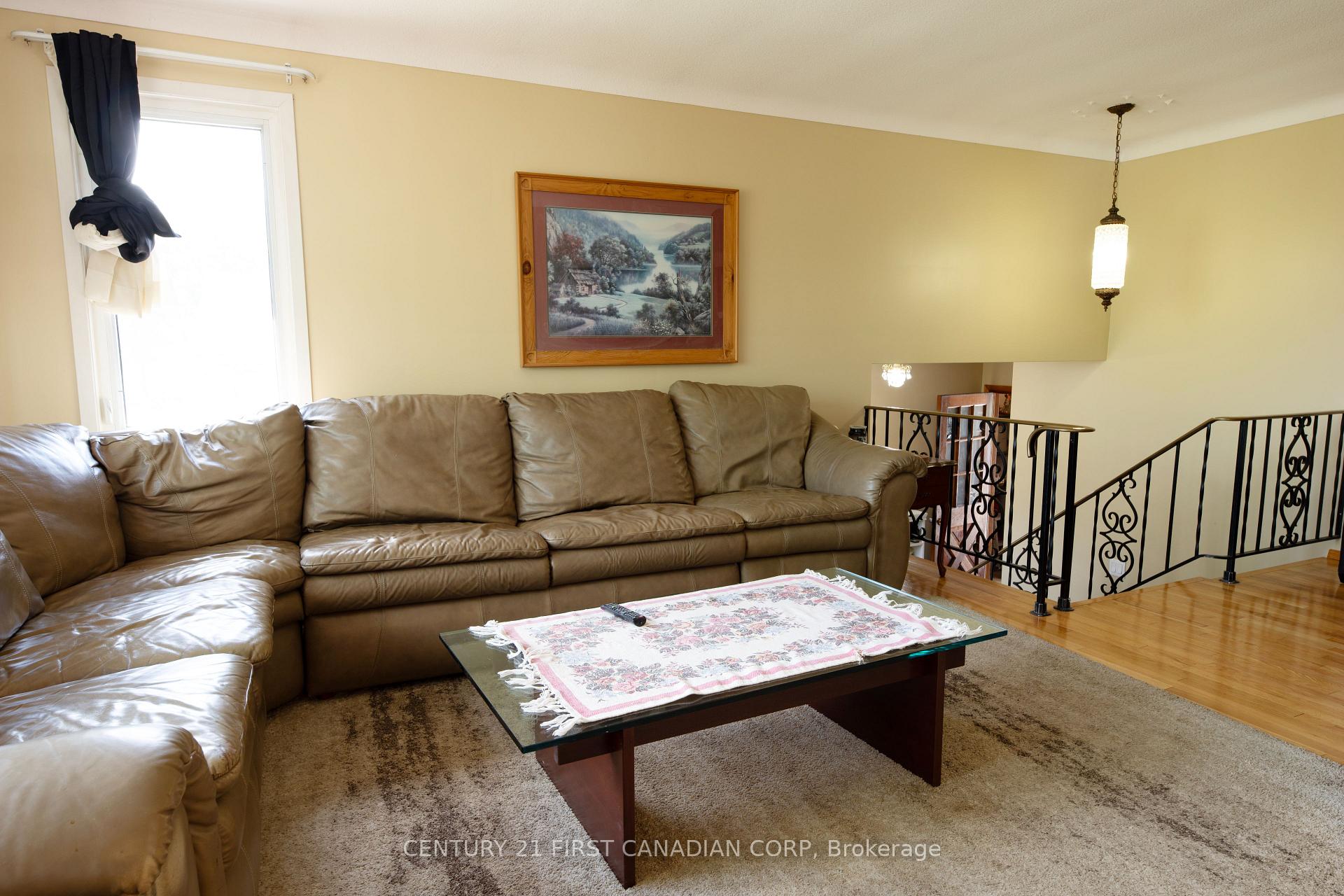 Photo 10 of 333 St Clair Street, Warwick, Watford — HOMEH