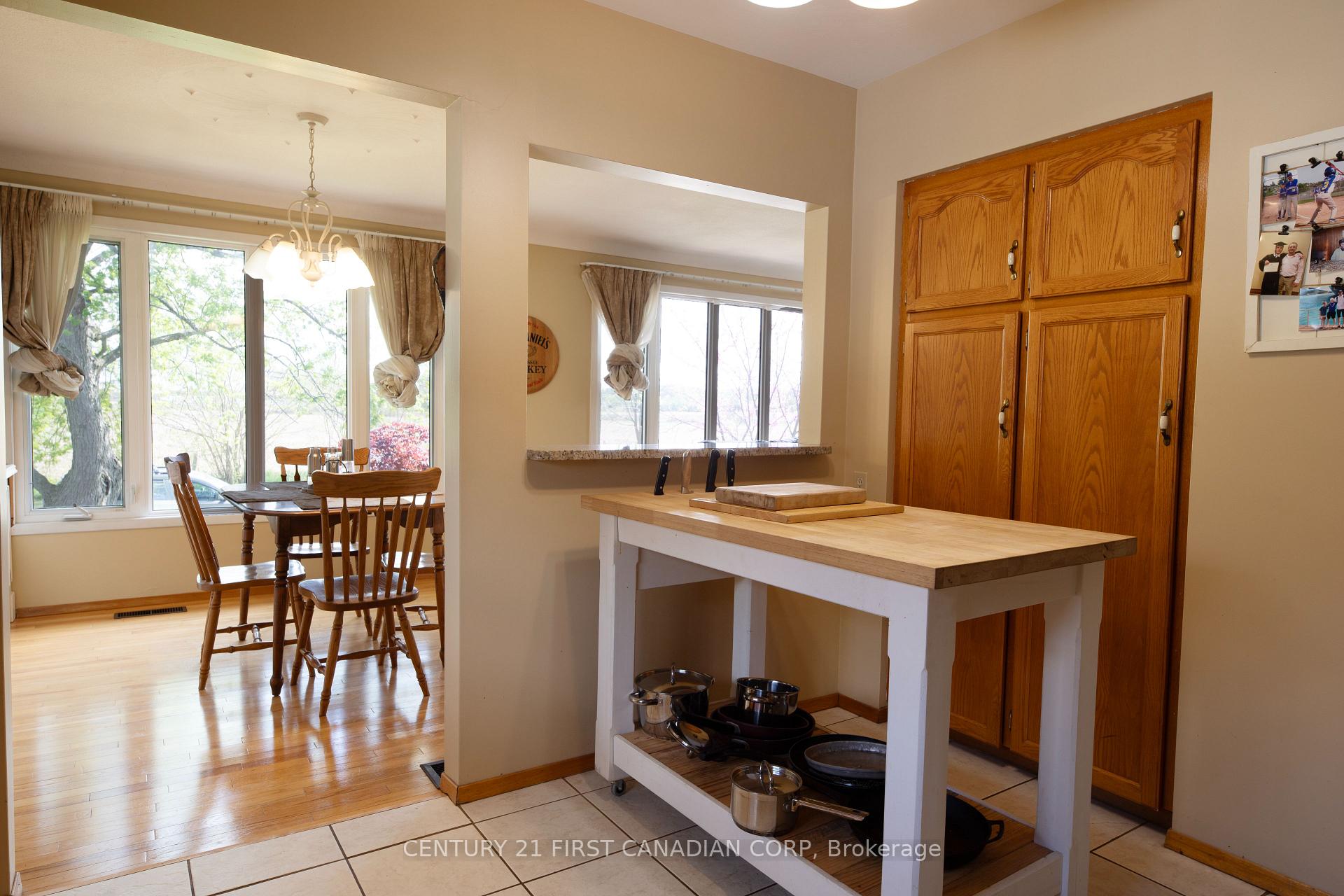 Photo 11 of 333 St Clair Street, Warwick, Watford — HOMEH