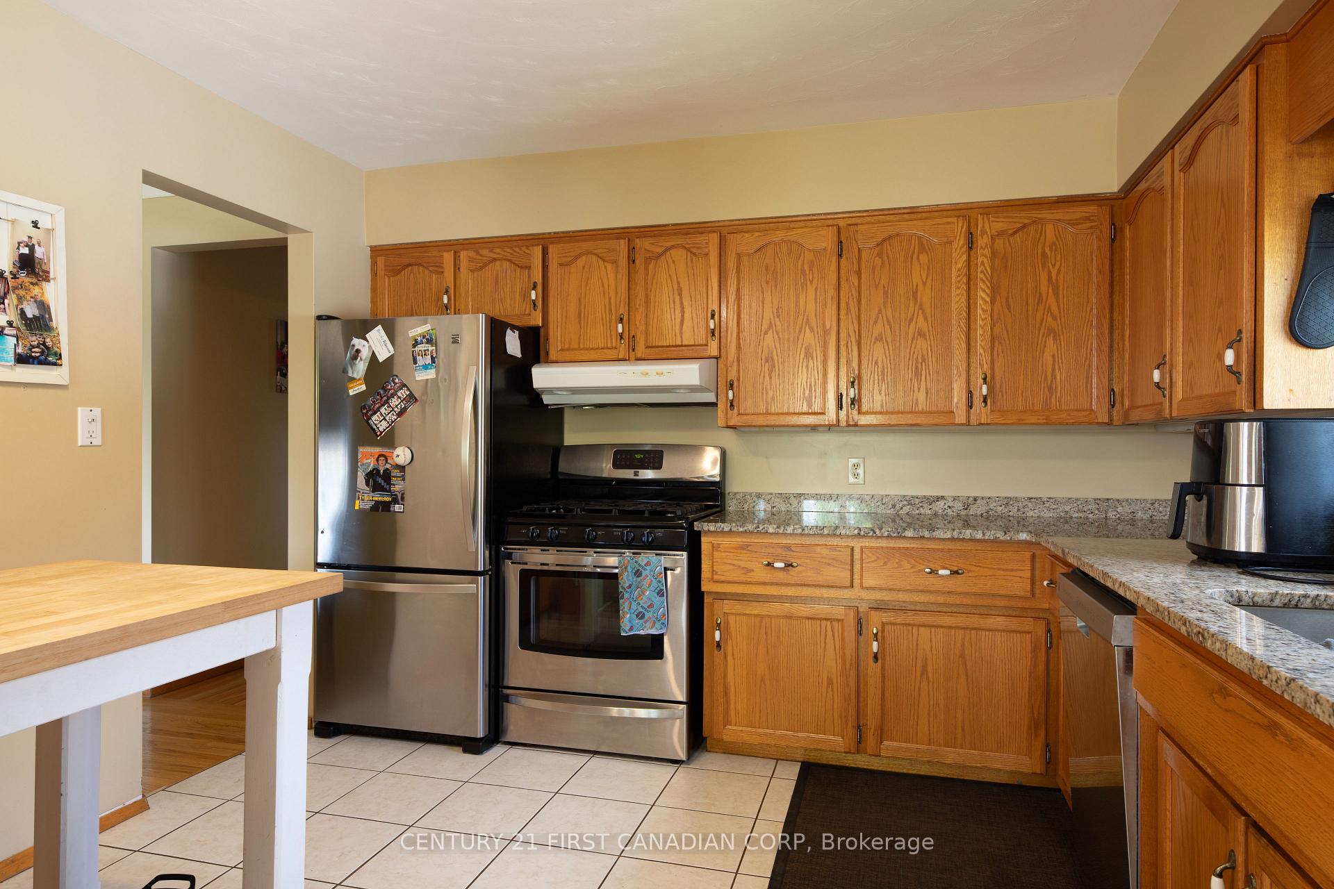 Photo 12 of 333 St Clair Street, Warwick, Watford — HOMEH