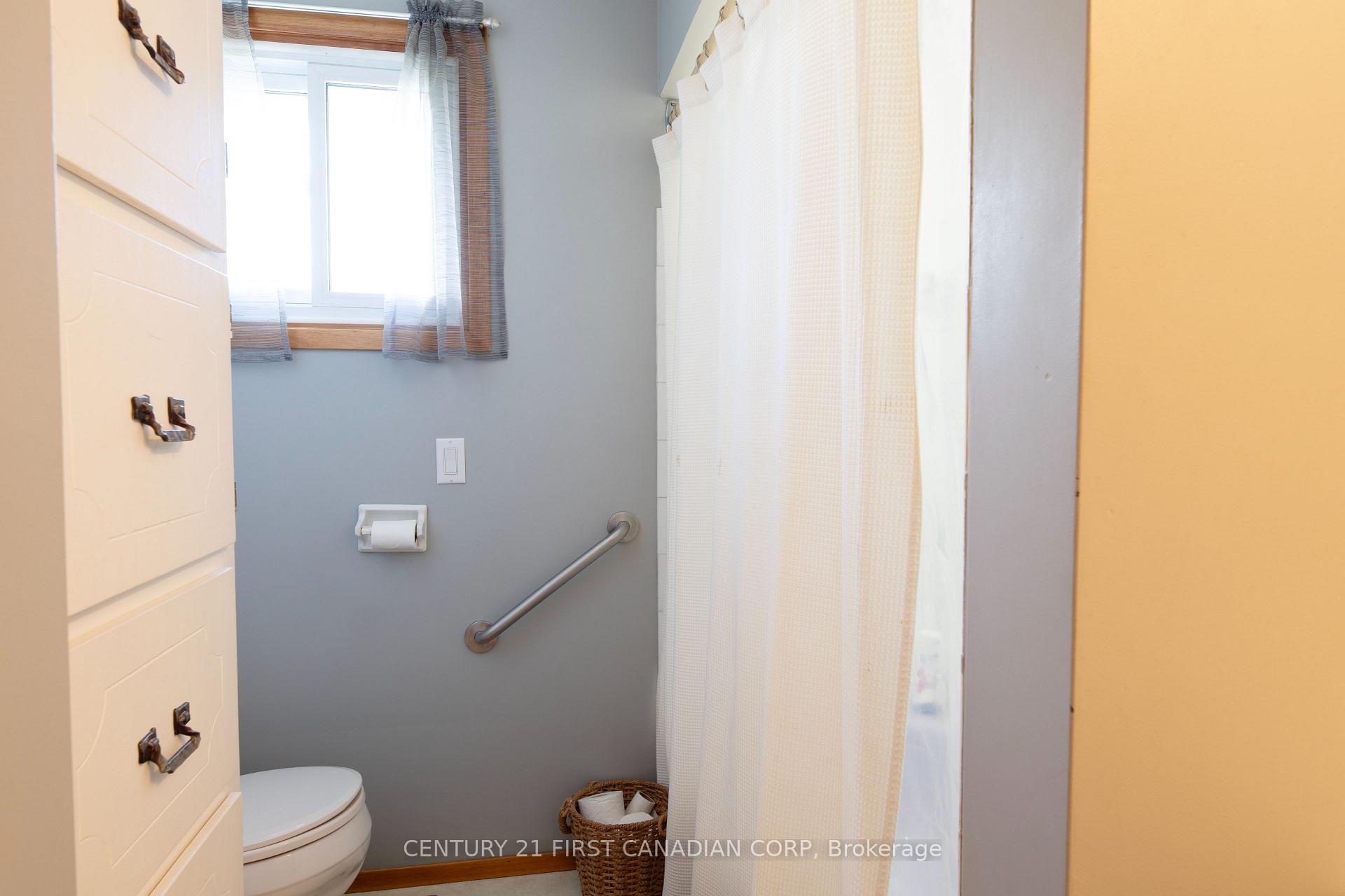 Photo 16 of 333 St Clair Street, Warwick, Watford — HOMEH
