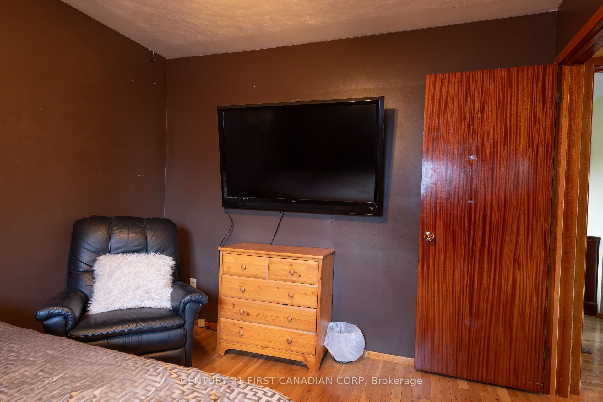 Photo 17 of 333 St Clair Street, Warwick, Watford — HOMEH