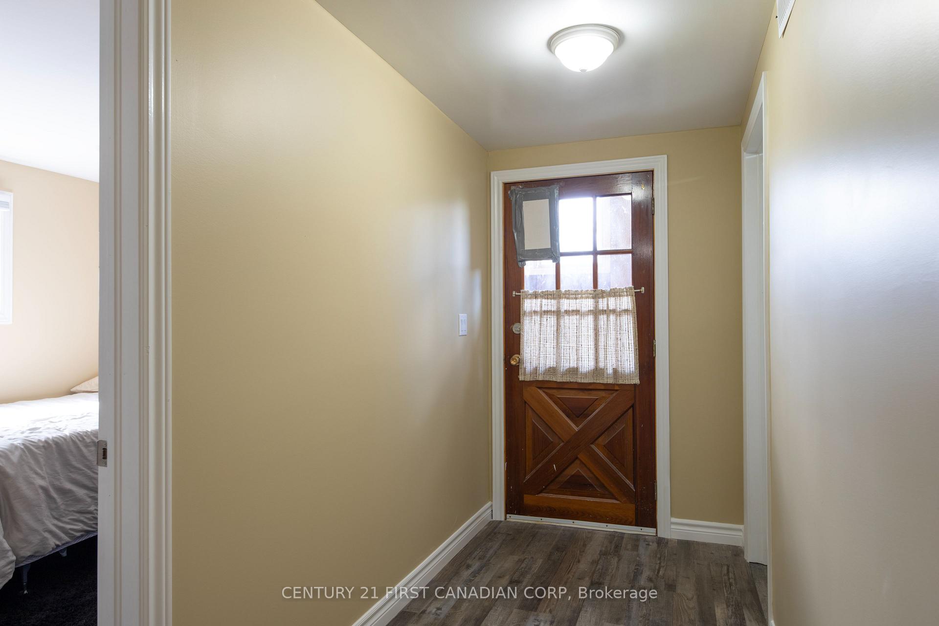 Photo 31 of 333 St Clair Street, Warwick, Watford — HOMEH