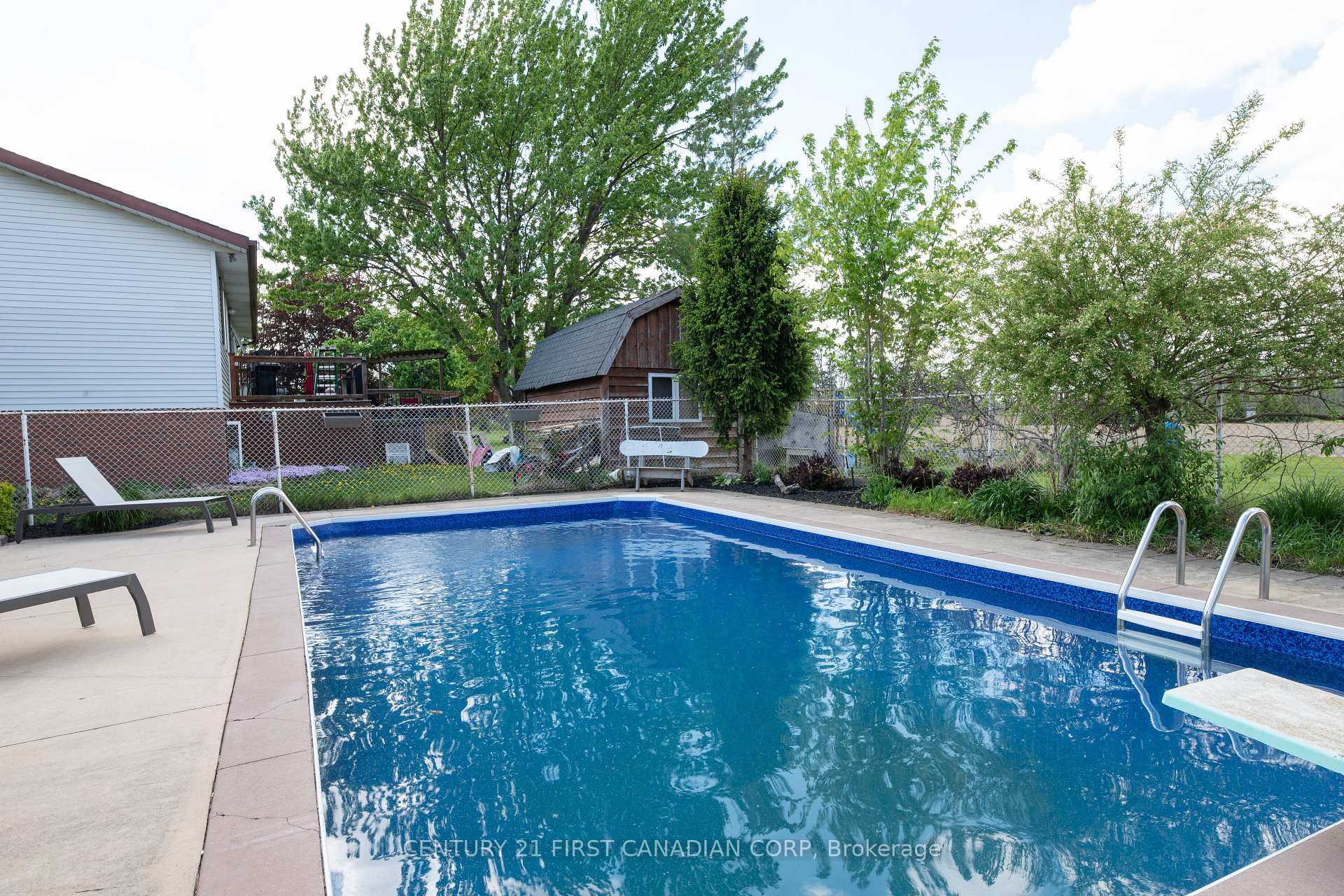 Photo 40 of 333 St Clair Street, Warwick, Watford — HOMEH
