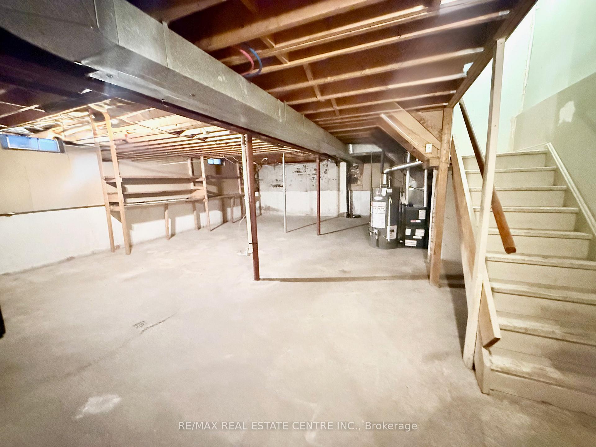 Photo 23 of 320 Brownridge Drive, Vaughan, Brownridge — HOMEH