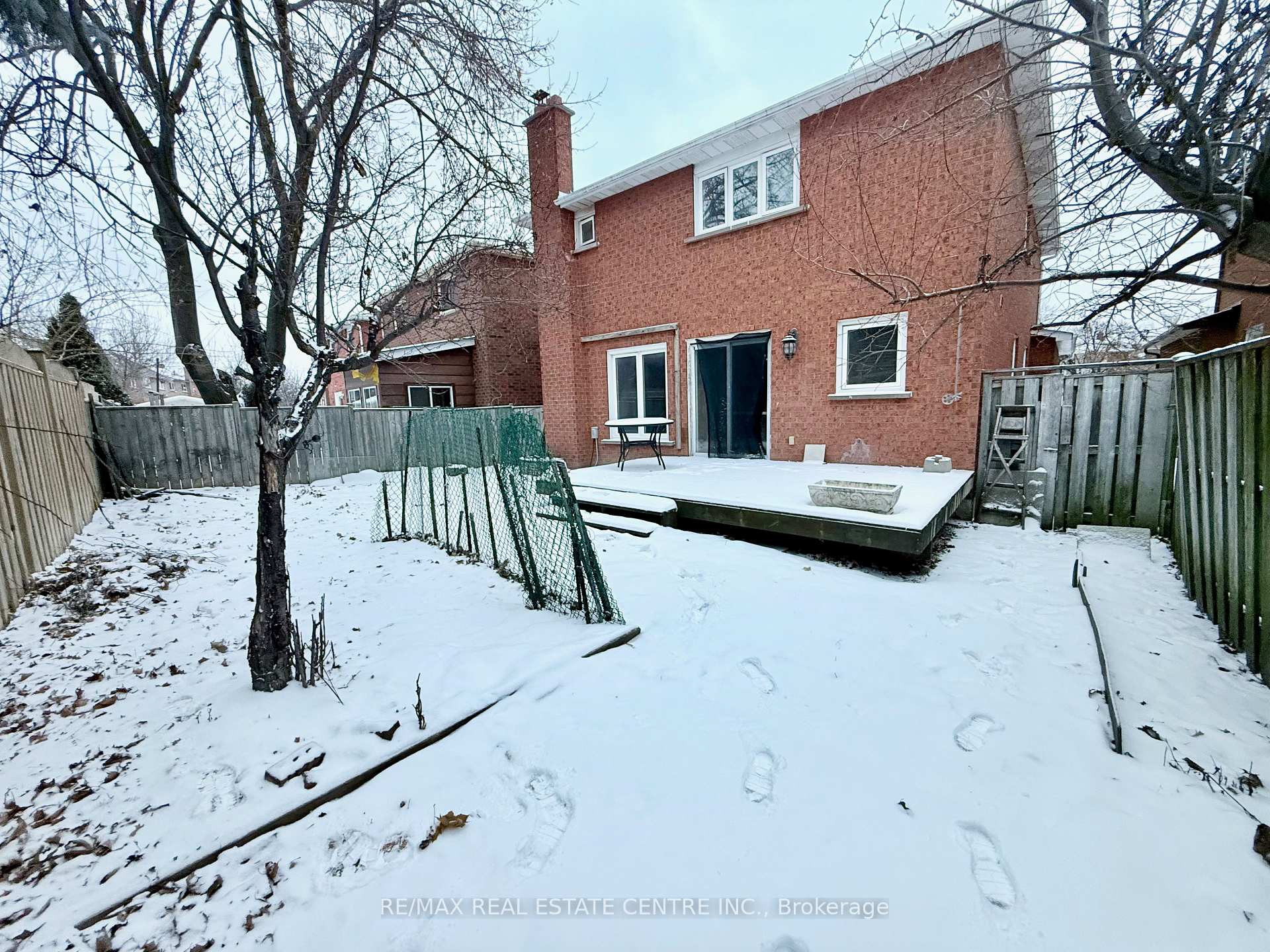 Photo 26 of 320 Brownridge Drive, Vaughan, Brownridge — HOMEH
