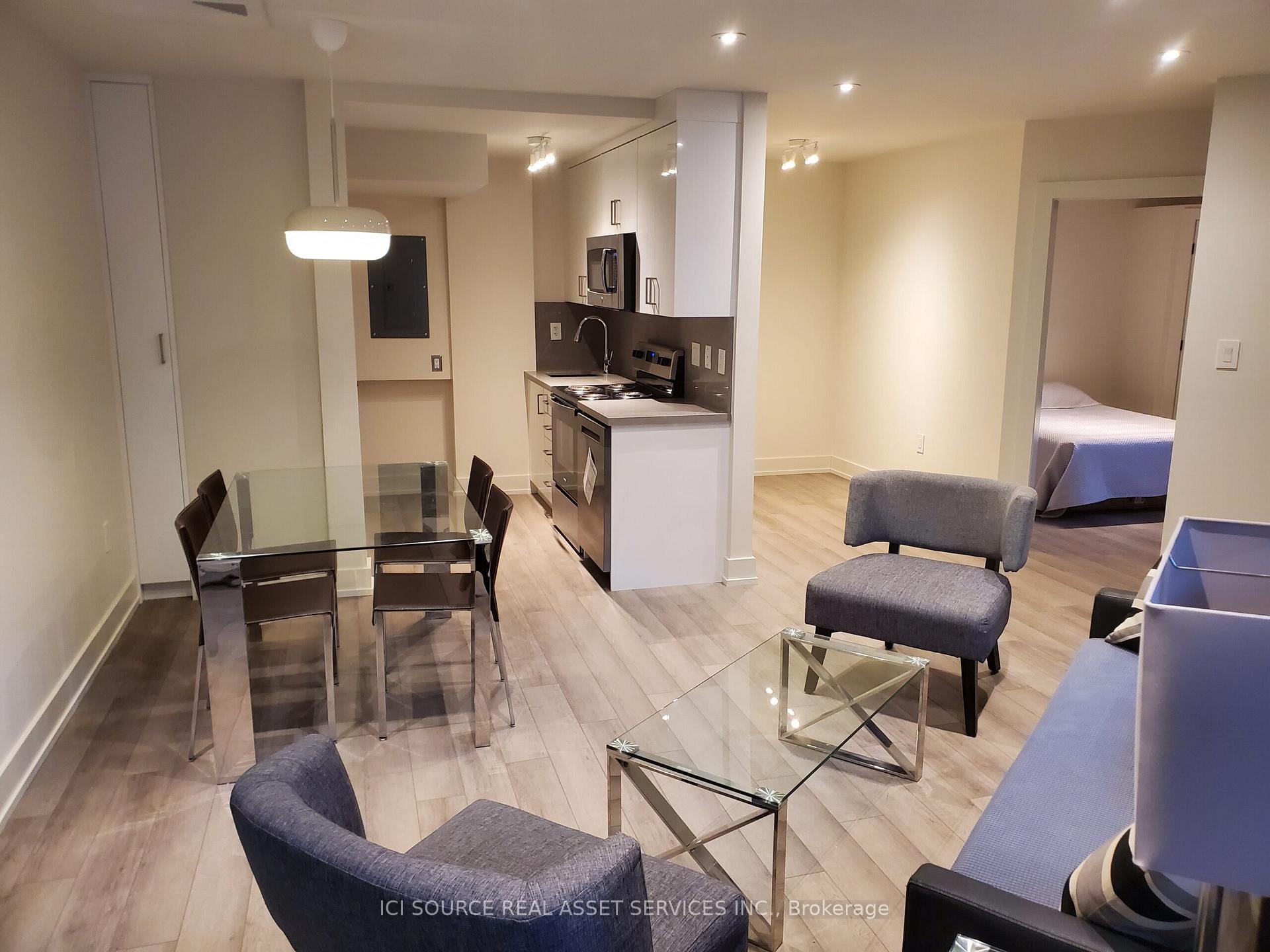 Photo 2 of Unit B, 17 Highview Crescent, Toronto, Corso Italia-Davenport — HOMEH