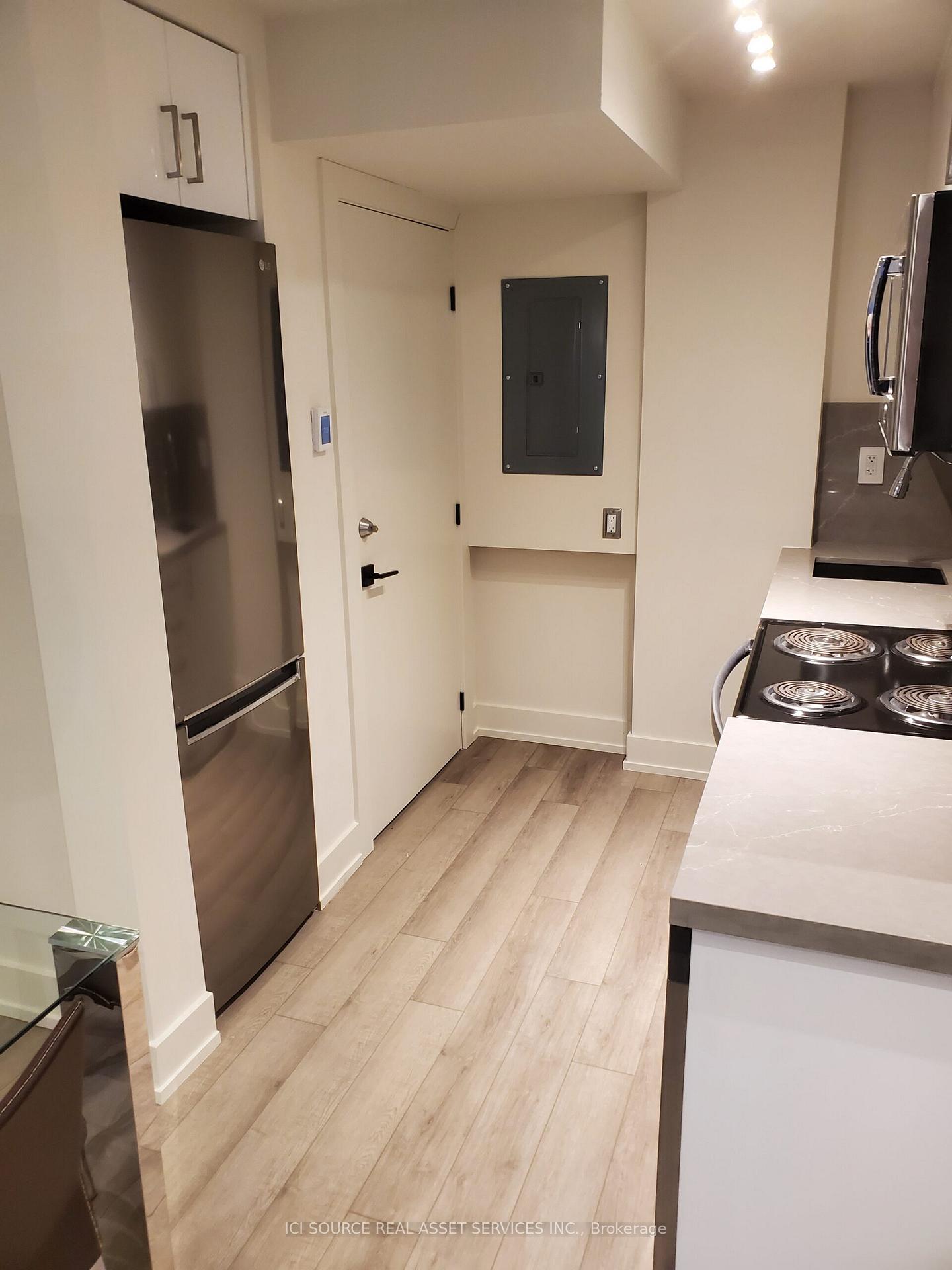 Photo 8 of Unit B, 17 Highview Crescent, Toronto, Corso Italia-Davenport — HOMEH