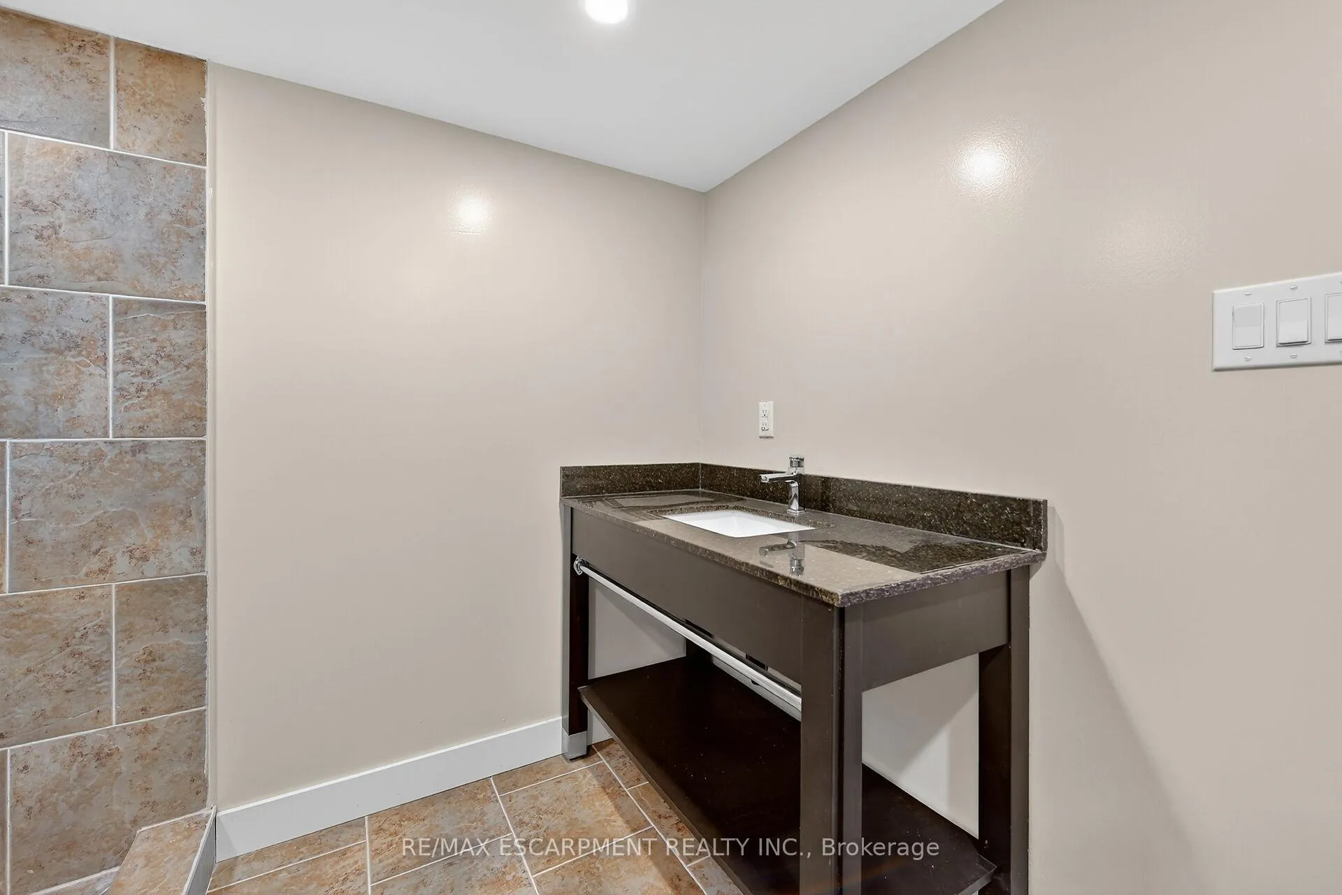 Photo 33 of 44090 Hendershot Road, Wainfleet, Marshville/Winger — HOMEH