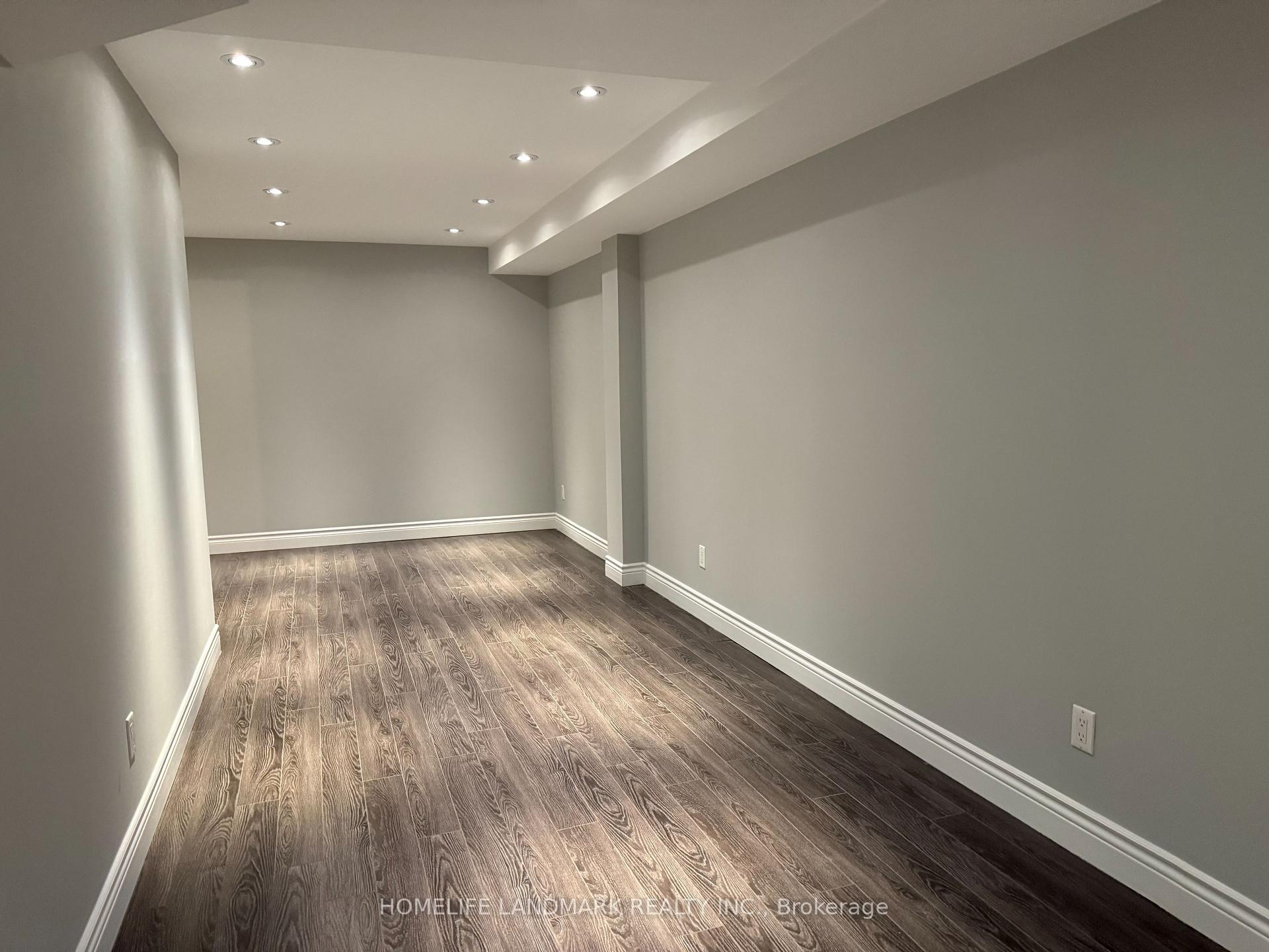 Photo 7 of Unit Lower, 325 Bathurst Glen Drive, Vaughan, Patterson — HOMEH