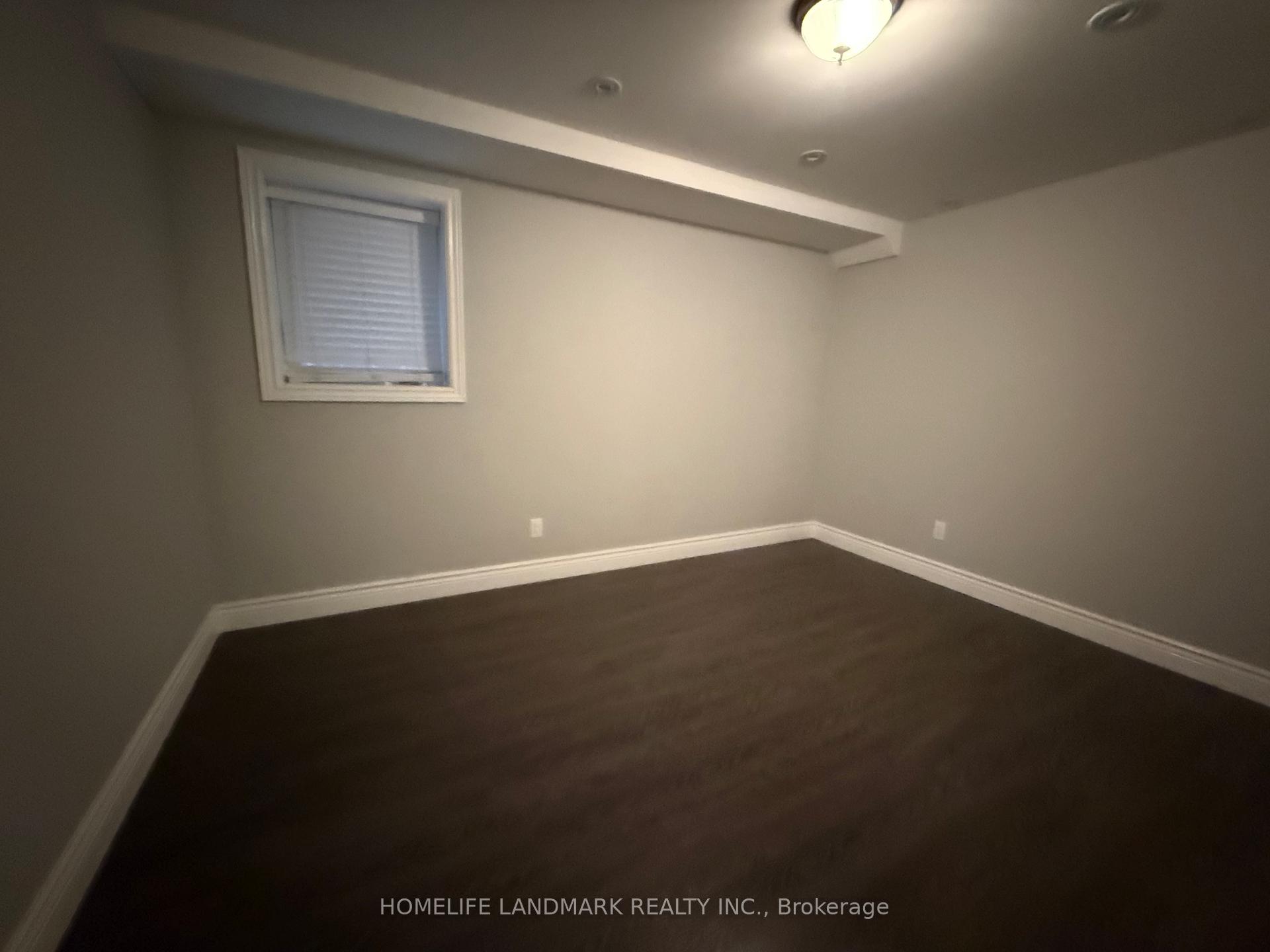 Photo 11 of Unit Lower, 325 Bathurst Glen Drive, Vaughan, Patterson — HOMEH