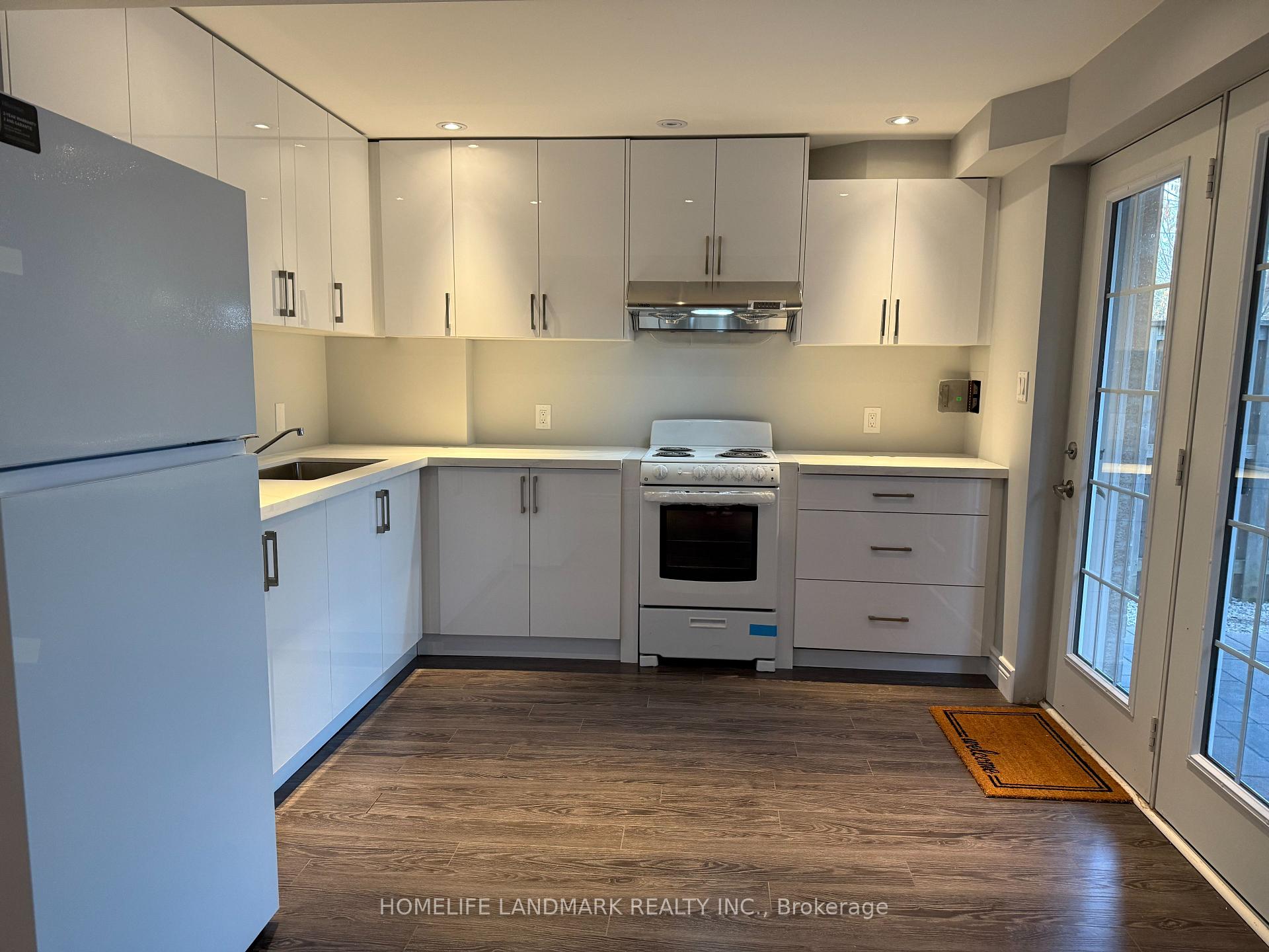 Photo 19 of Unit Lower, 325 Bathurst Glen Drive, Vaughan, Patterson — HOMEH