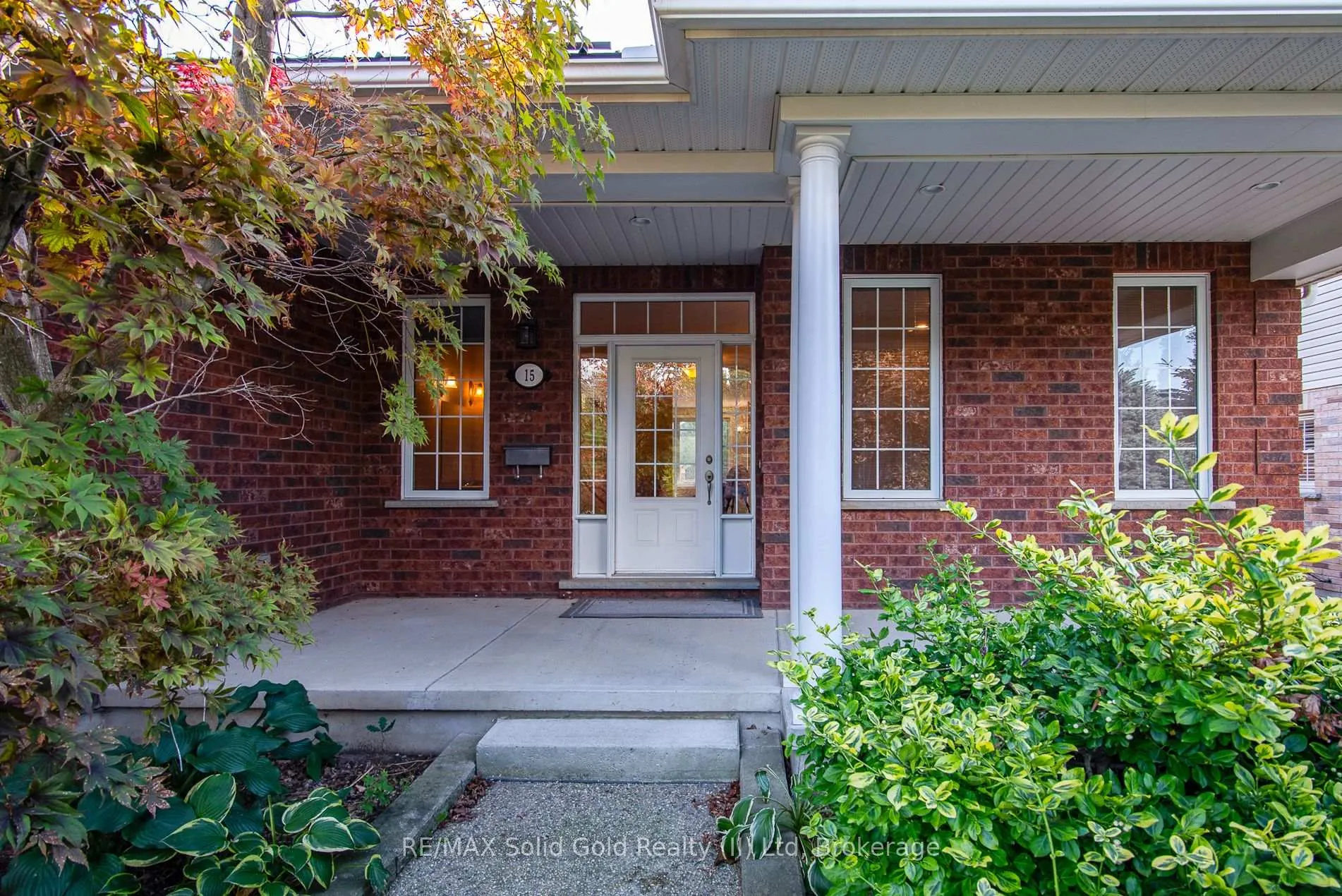Photo 2 of 15 Parkview Drive, Wellesley — HOMEH