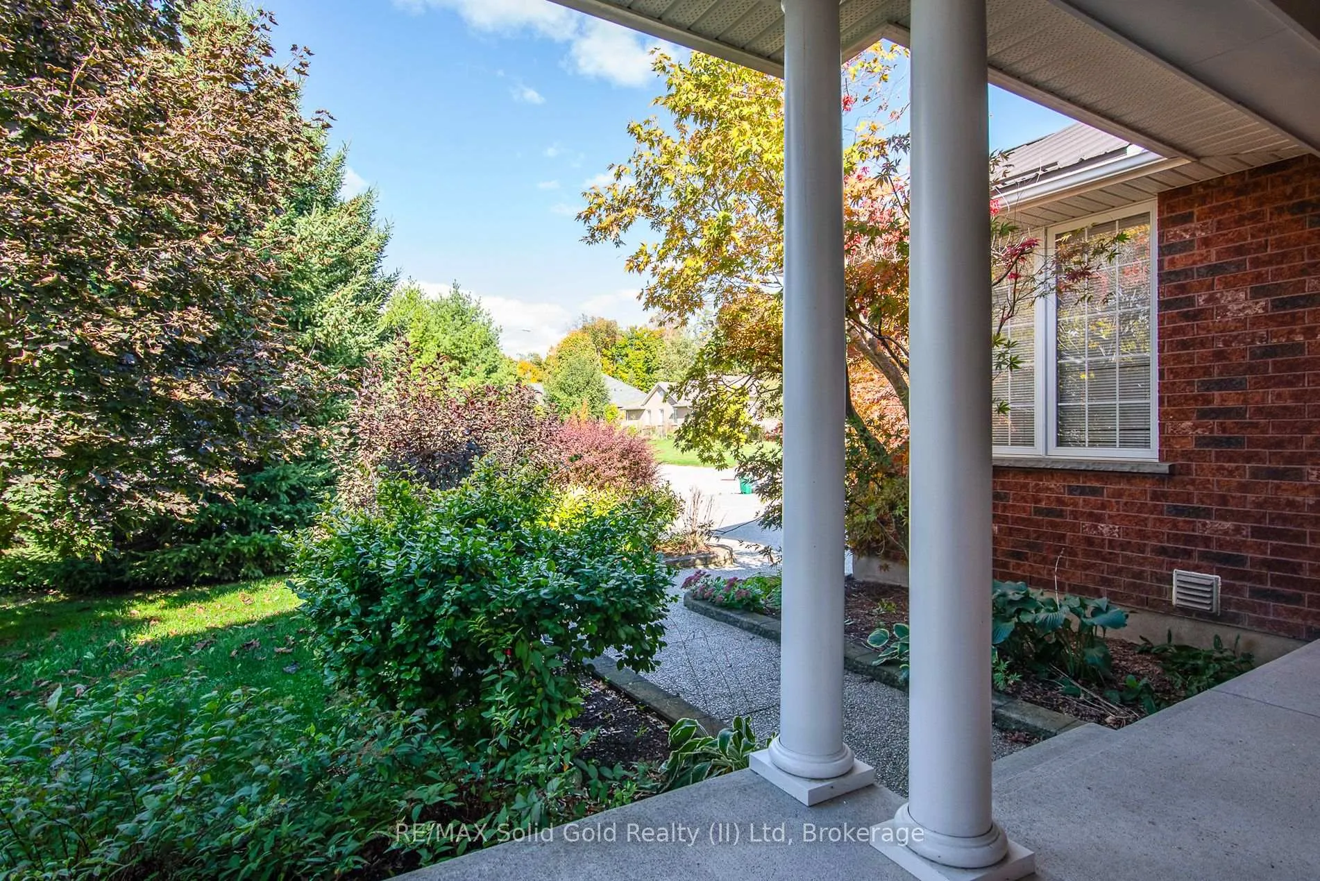 Photo 3 of 15 Parkview Drive, Wellesley — HOMEH