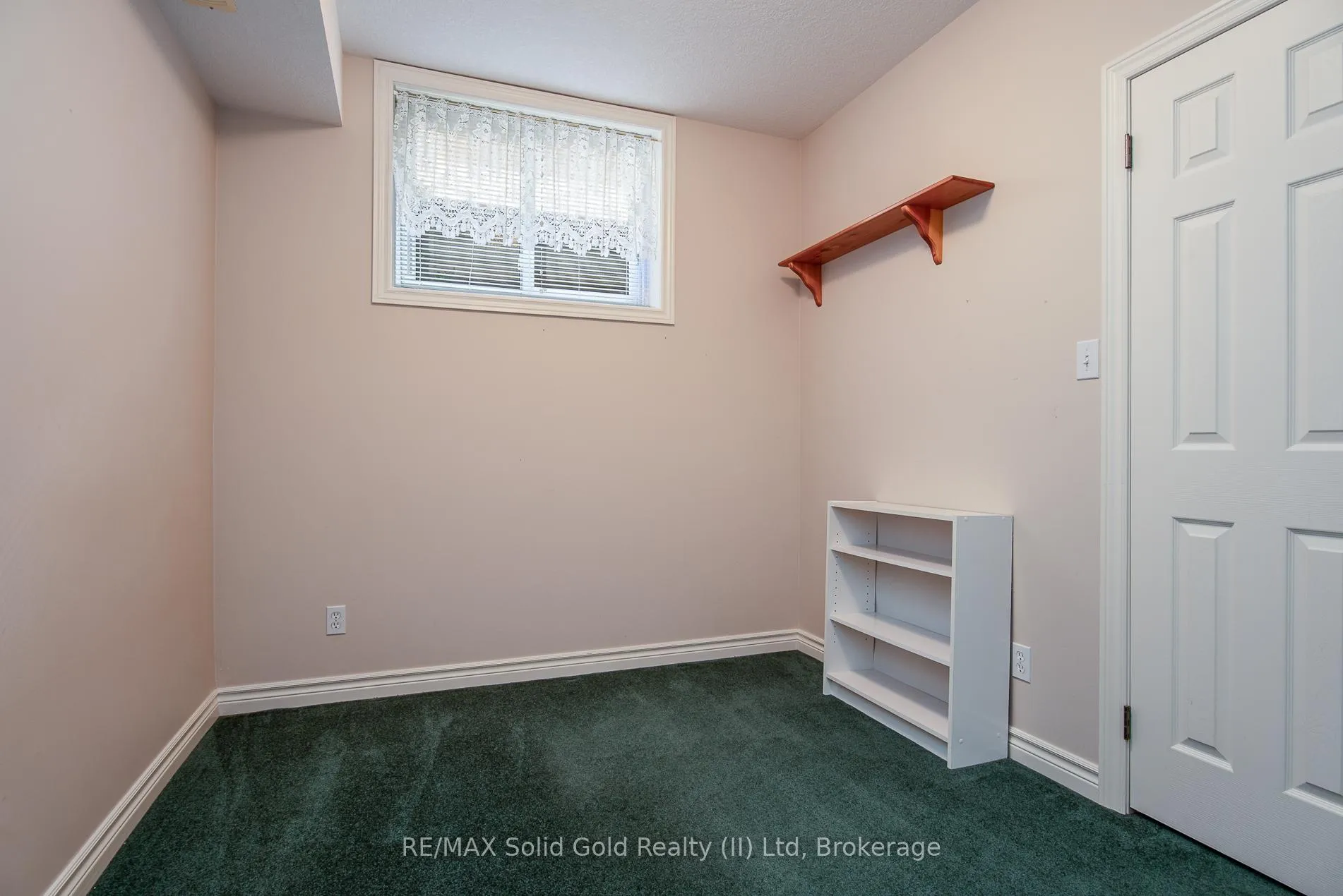Photo 28 of 15 Parkview Drive, Wellesley — HOMEH