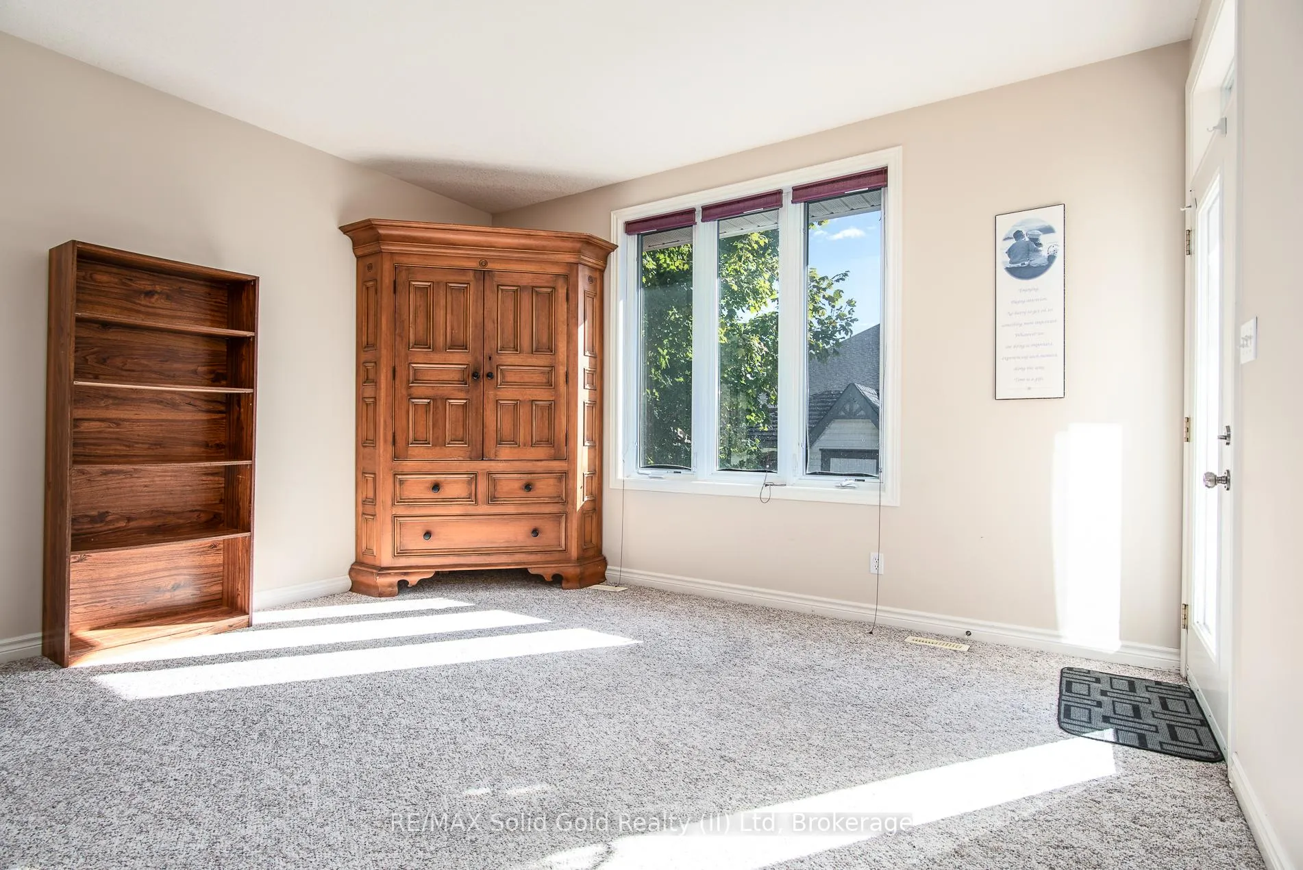 Photo 33 of 15 Parkview Drive, Wellesley — HOMEH
