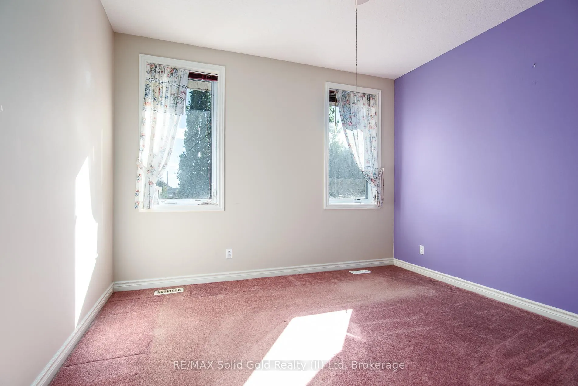 Photo 38 of 15 Parkview Drive, Wellesley — HOMEH