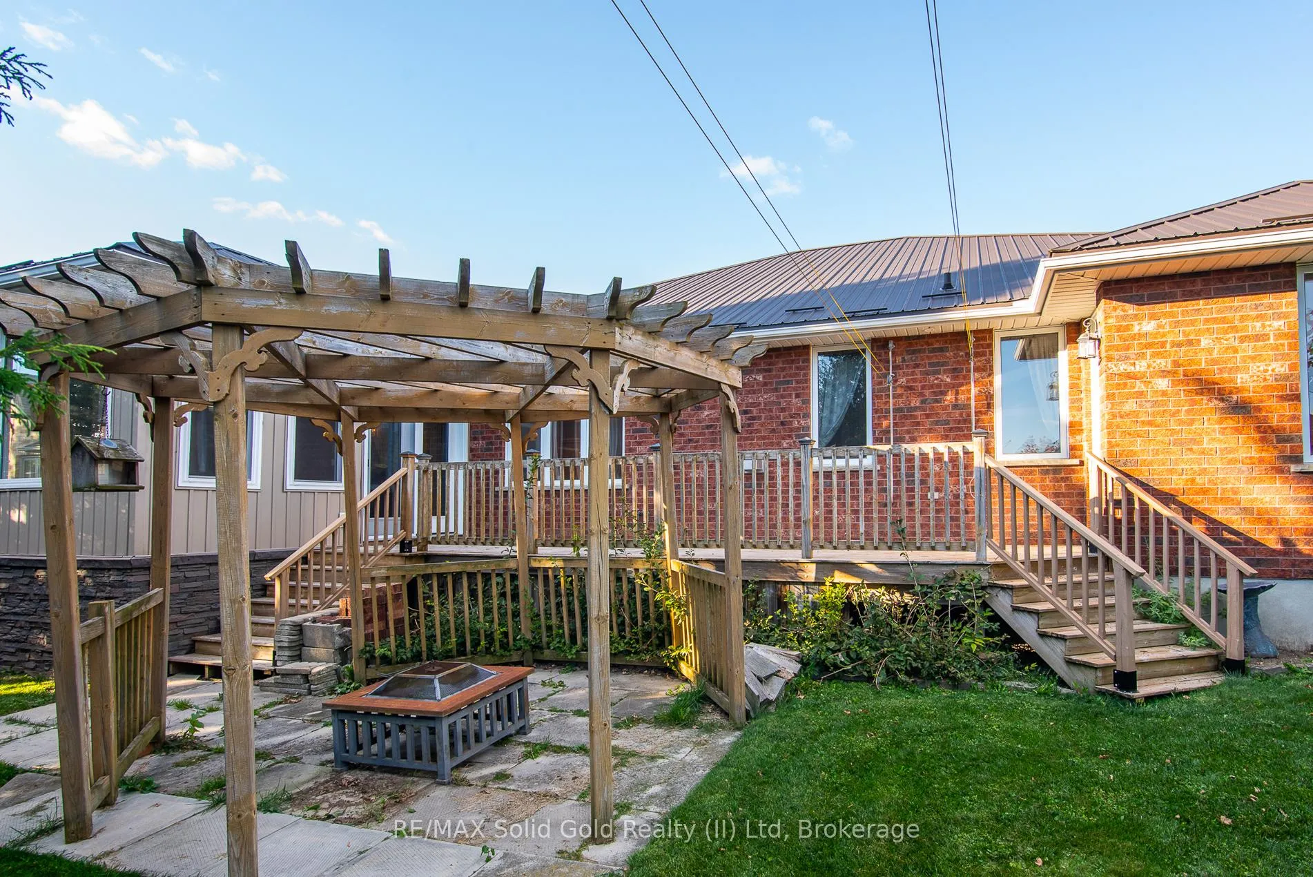 Photo 42 of 15 Parkview Drive, Wellesley — HOMEH