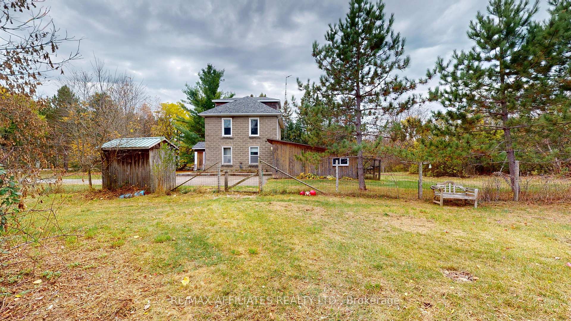 Photo 7 of 8218 County 21 Road, Augusta, Augusta Twp — HOMEH
