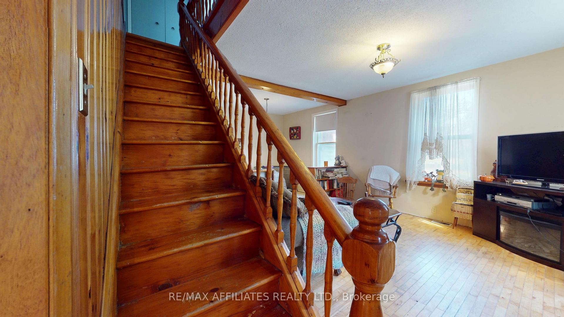 Photo 5 of 8218 County 21 Road, Augusta, Augusta Twp — HOMEH