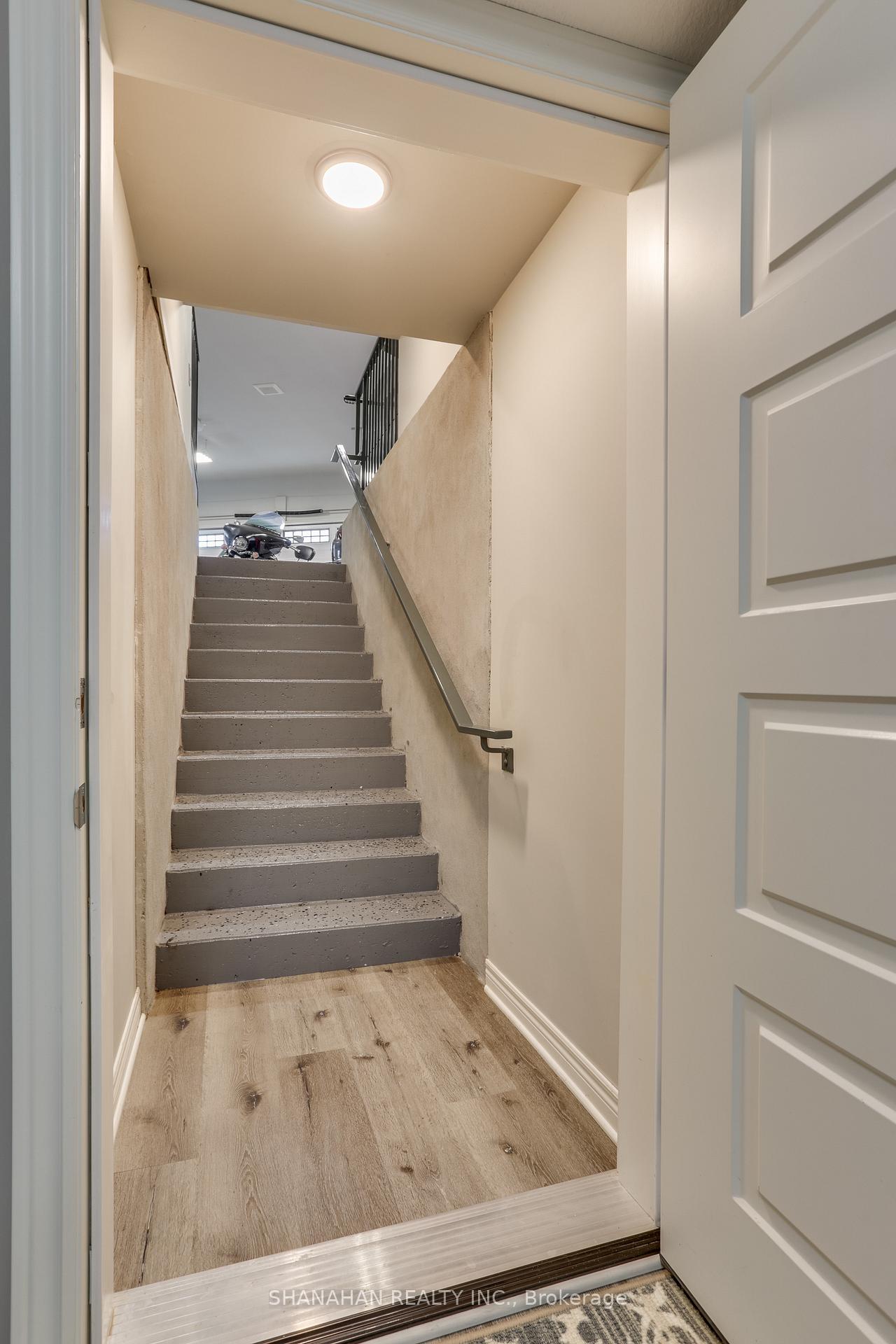 Photo 36 of 5103 First School Road, Warwick, Watford — HOMEH