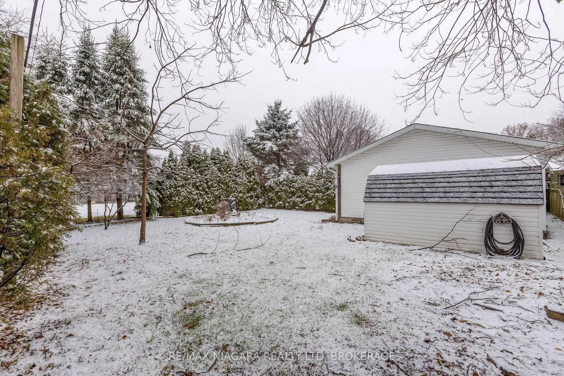 Photo 5 of 57 Lindel Crescent, Welland, N. Welland — HOMEH