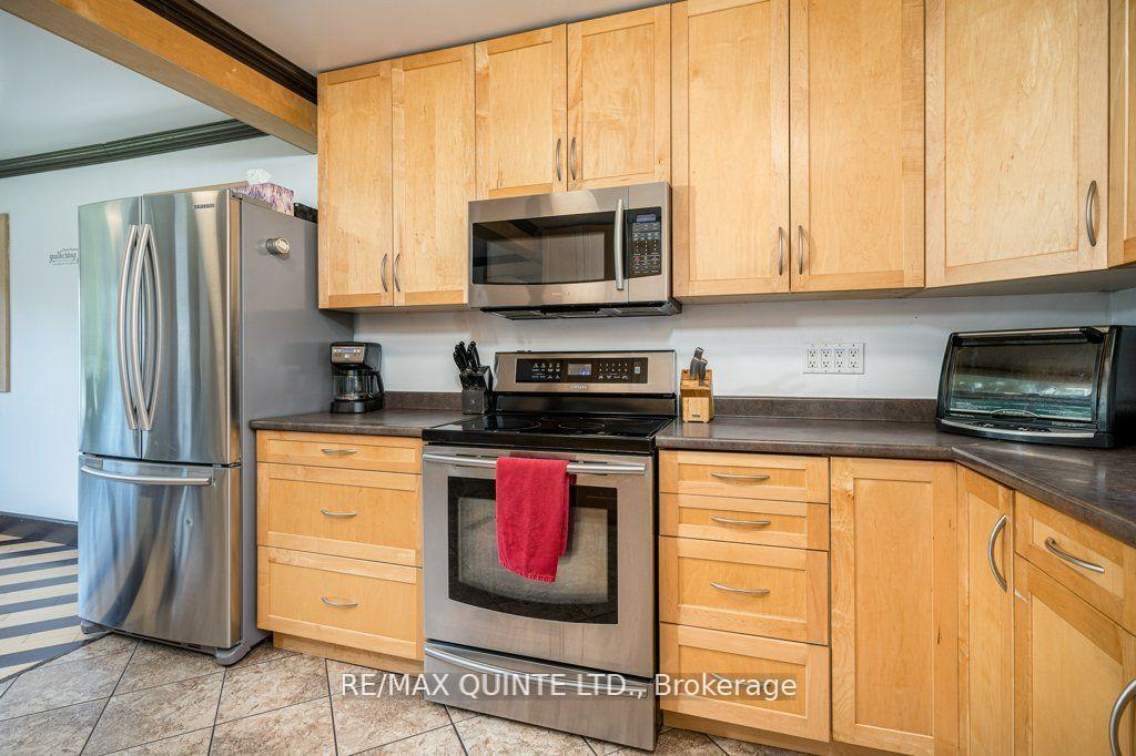 Photo 10 of 348 River Street W, Tweed, Tweed (Village) — HOMEH