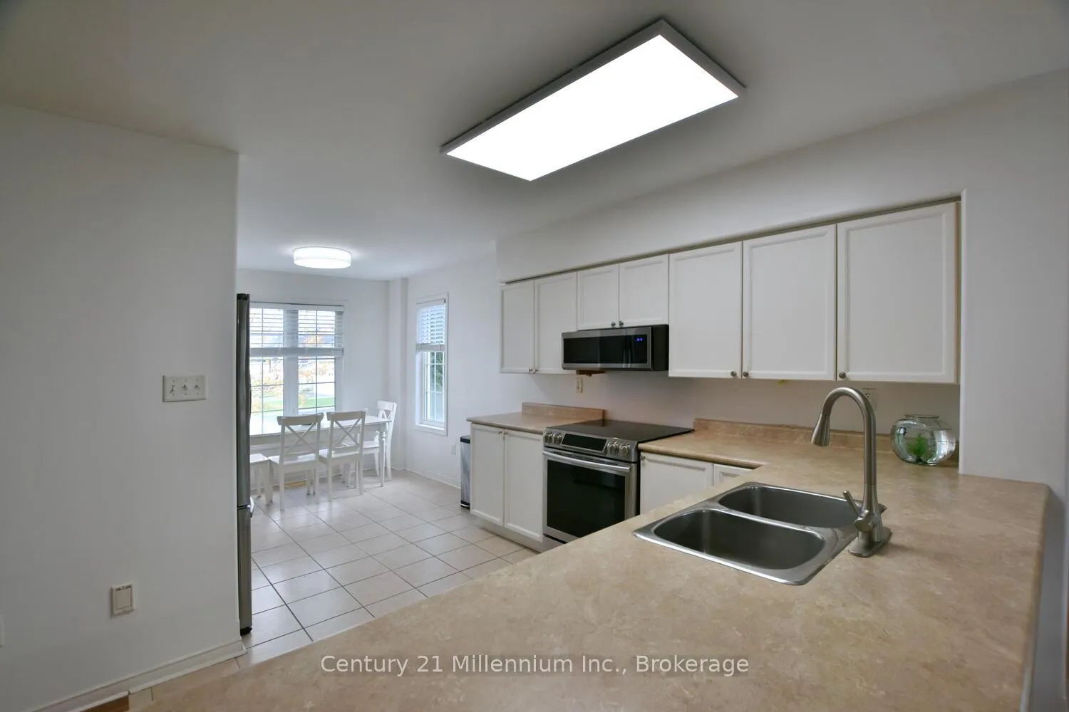 Photo 6 of 35 Northwood Drive, Wasaga Beach — HOMEH