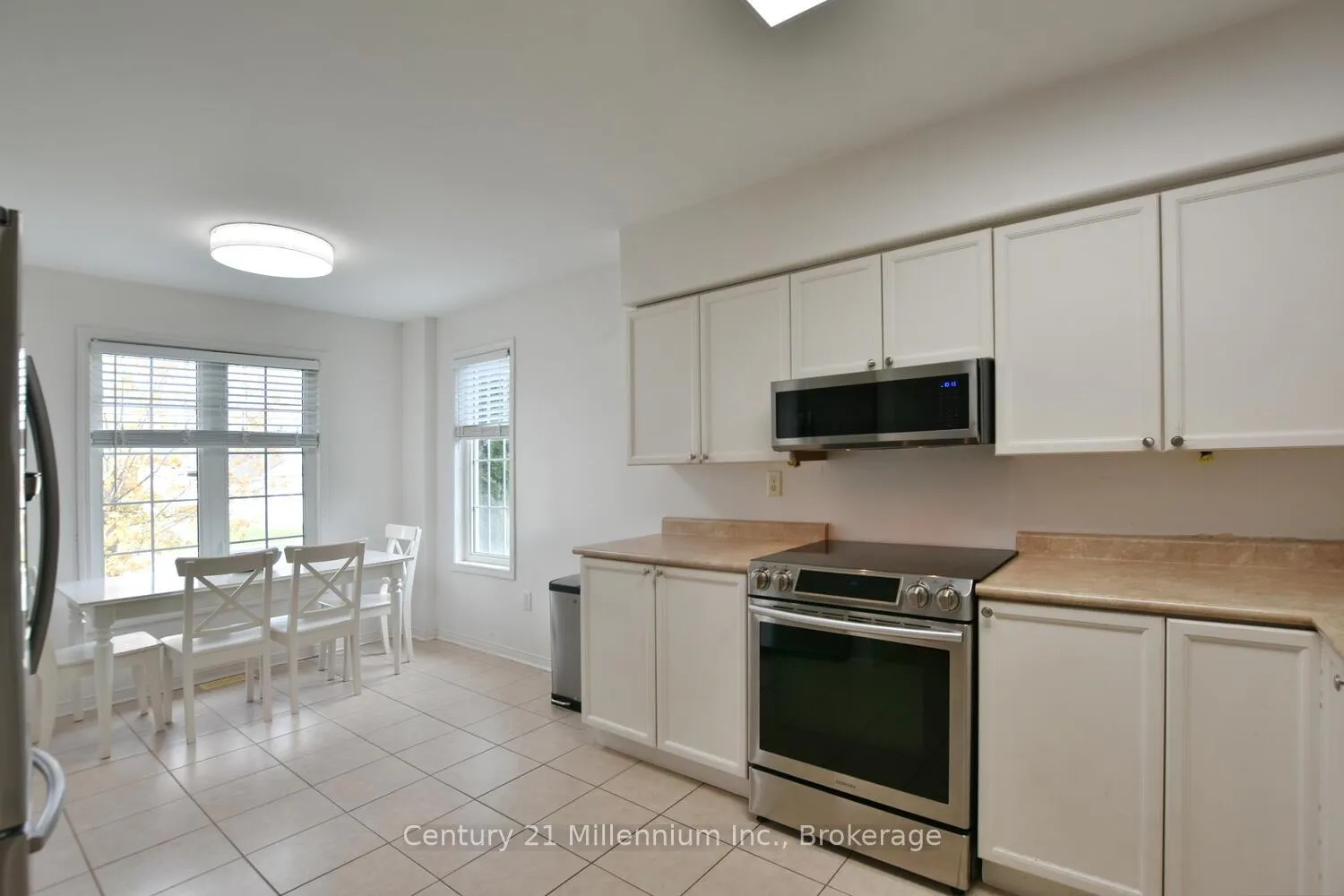 Photo 8 of 35 Northwood Drive, Wasaga Beach — HOMEH