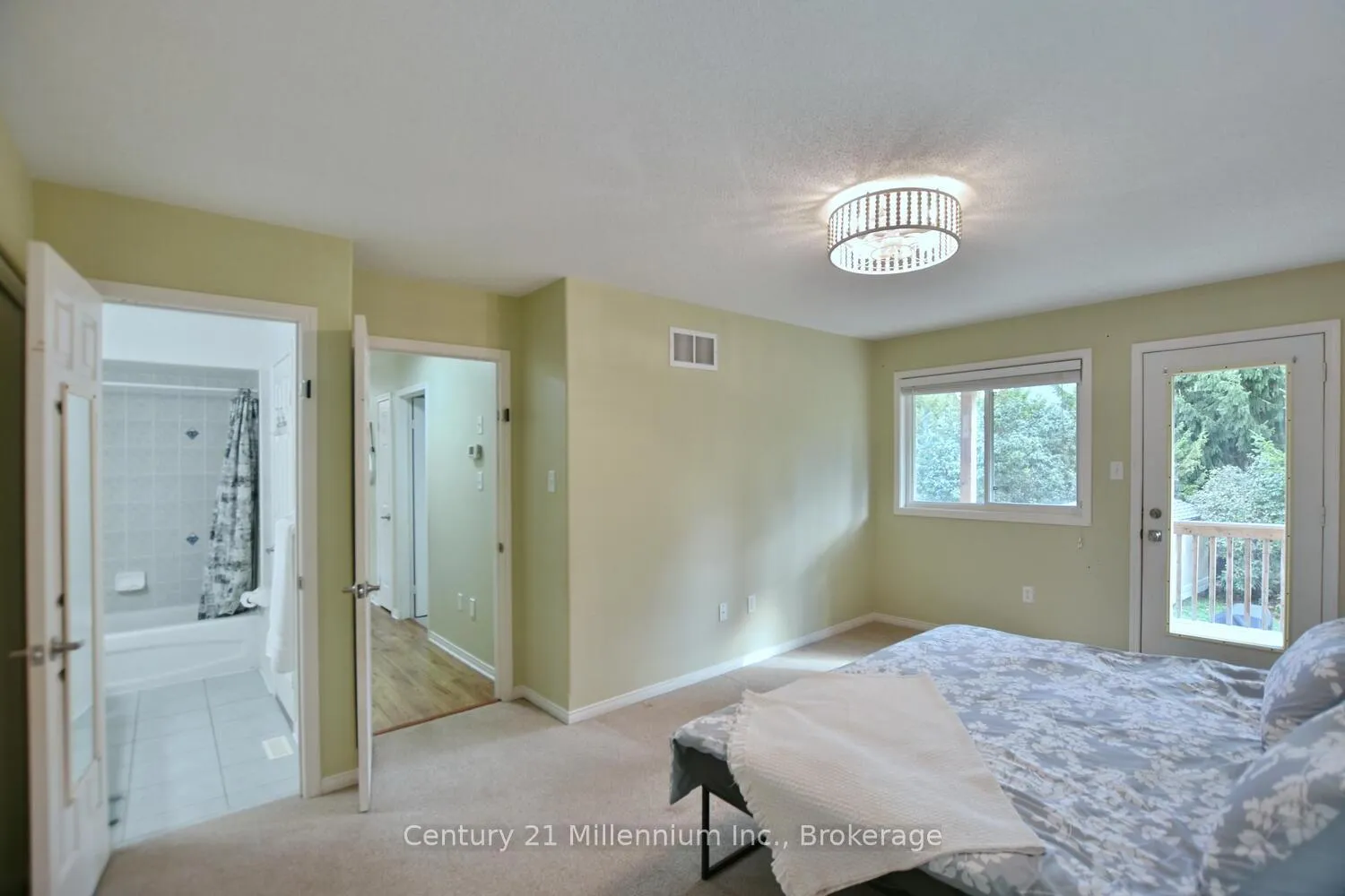 Photo 19 of 35 Northwood Drive, Wasaga Beach — HOMEH