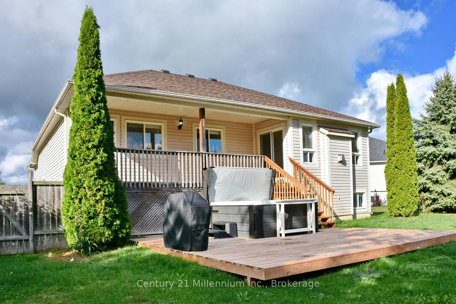 Photo 36 of 35 Northwood Drive, Wasaga Beach — HOMEH