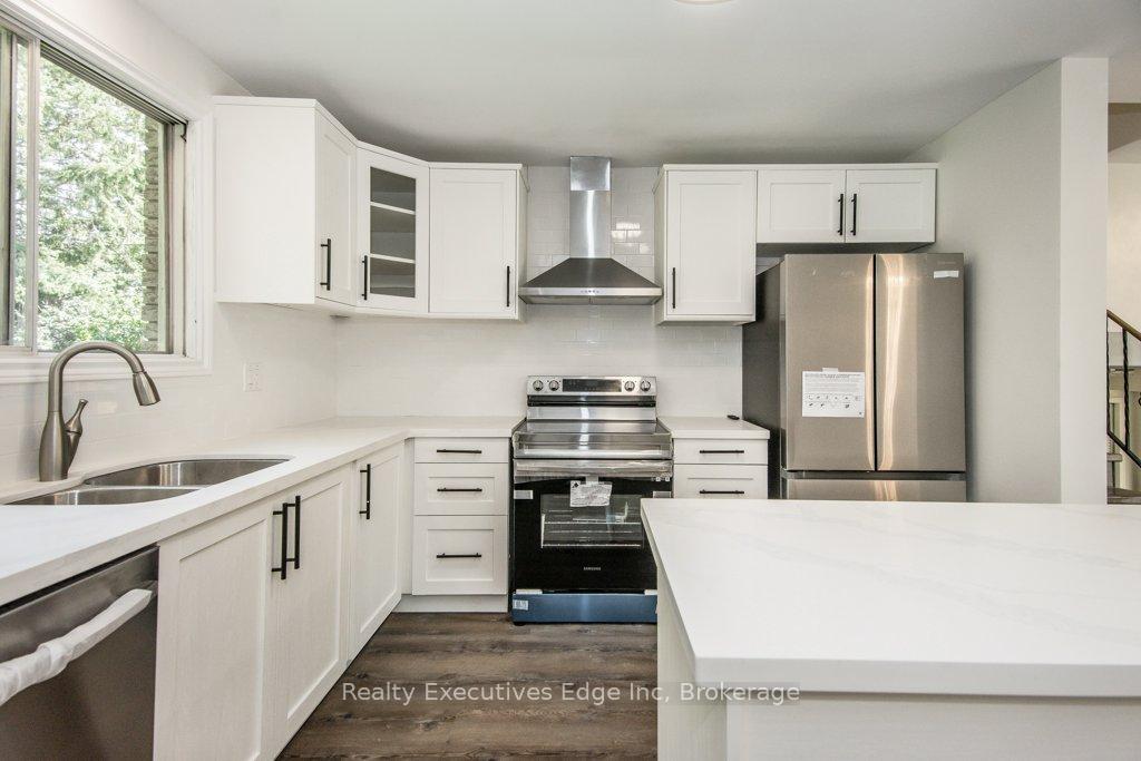 Photo 8 of Unit Main, 590 Canewood Crescent, Waterloo — HOMEH
