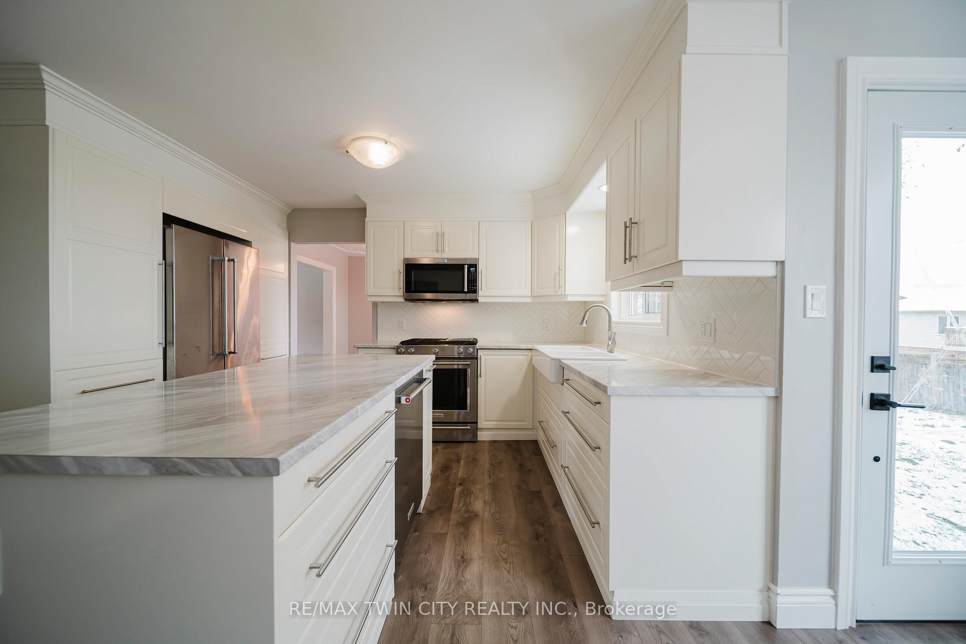 Photo 13 of 7 Campbell Place, Wellesley — HOMEH
