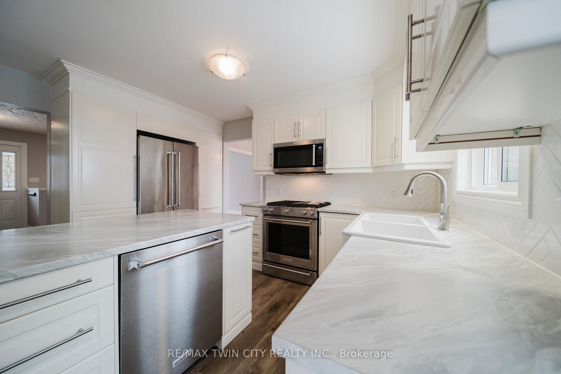 Photo 14 of 7 Campbell Place, Wellesley — HOMEH