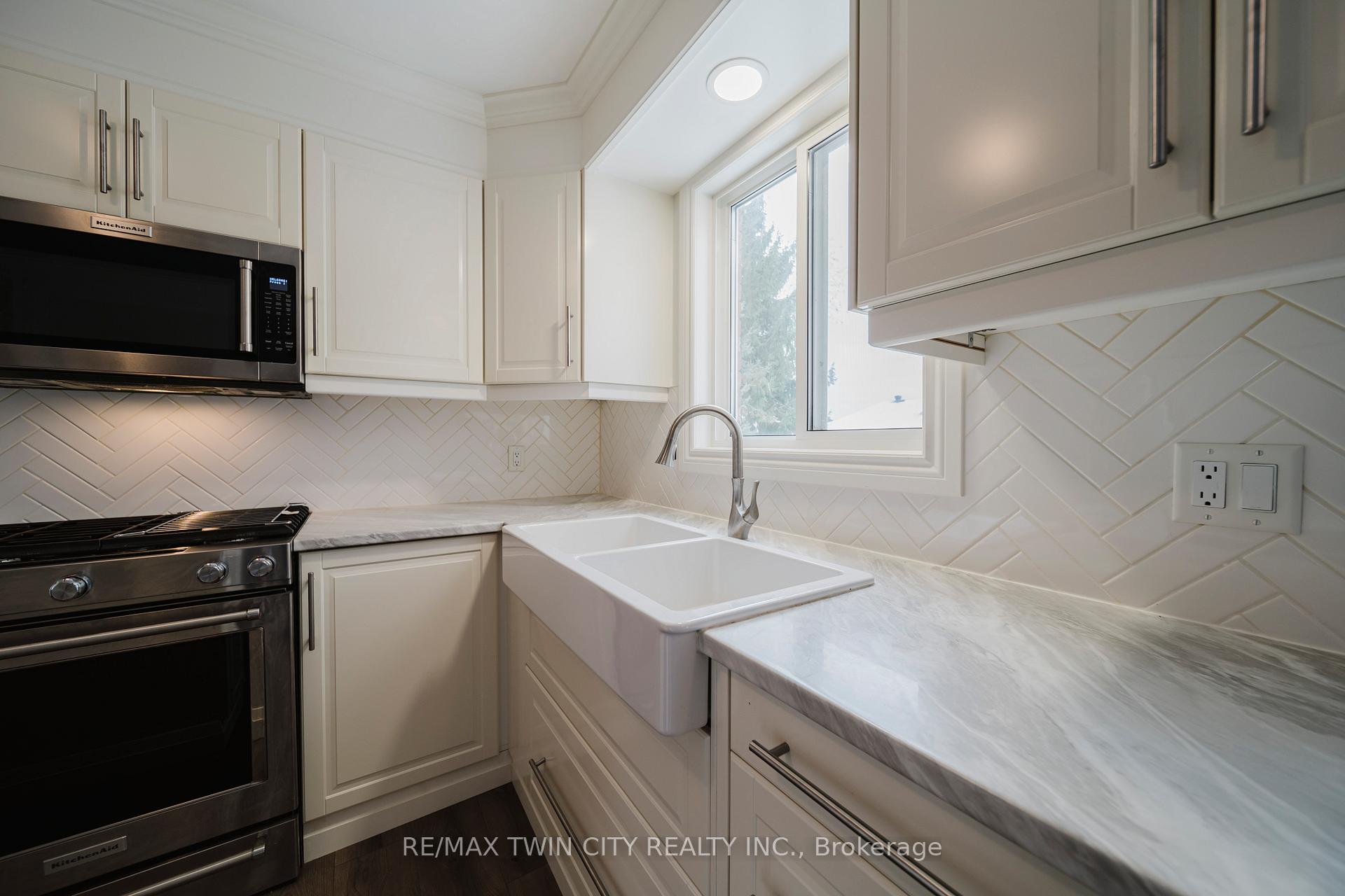 Photo 16 of 7 Campbell Place, Wellesley — HOMEH