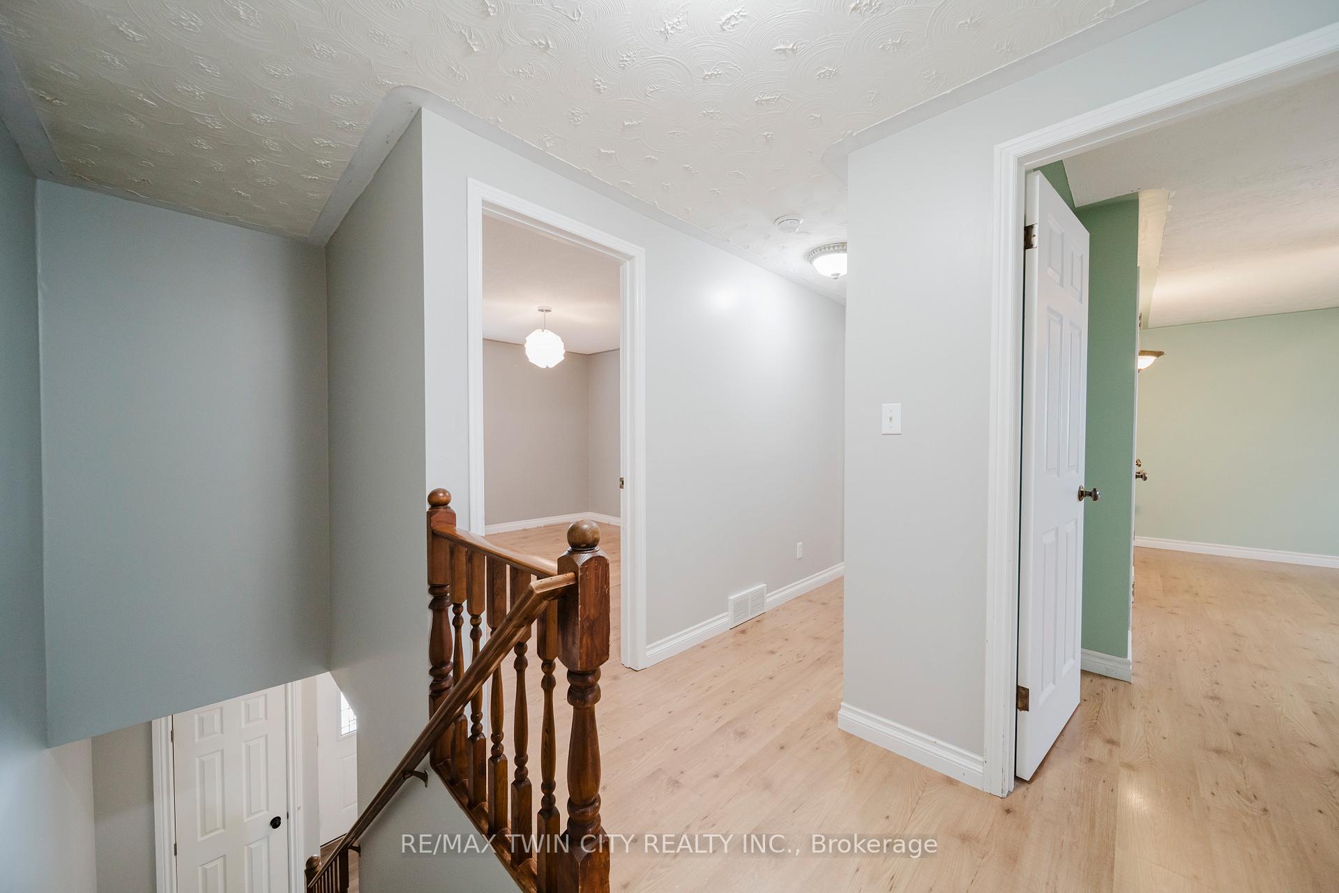 Photo 23 of 7 Campbell Place, Wellesley — HOMEH