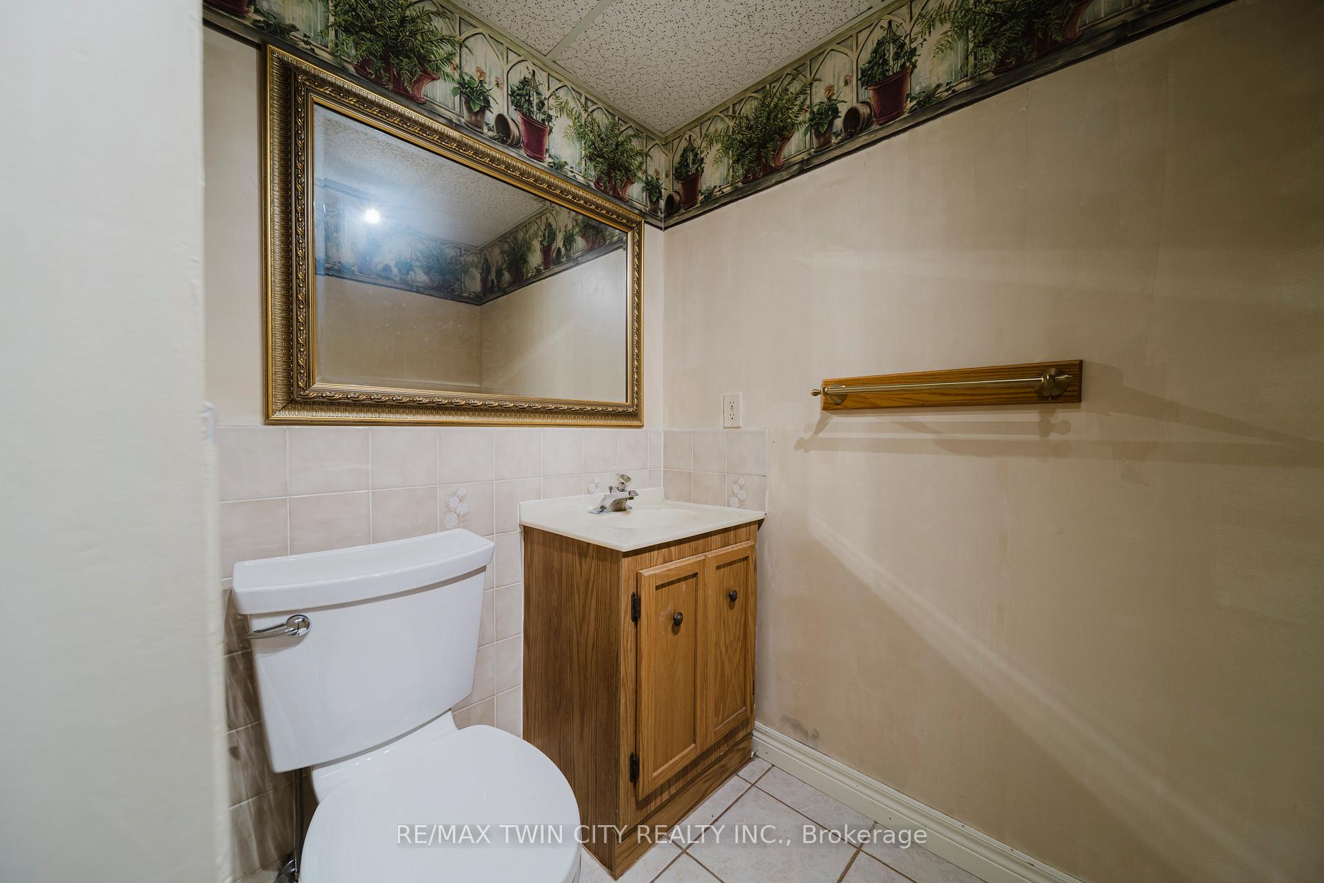 Photo 39 of 7 Campbell Place, Wellesley — HOMEH