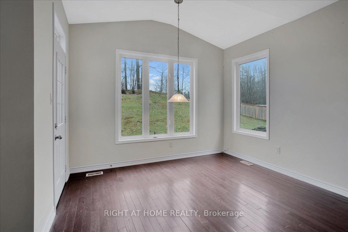 Photo 12 of 72 Christy Drive, Wasaga Beach — HOMEH