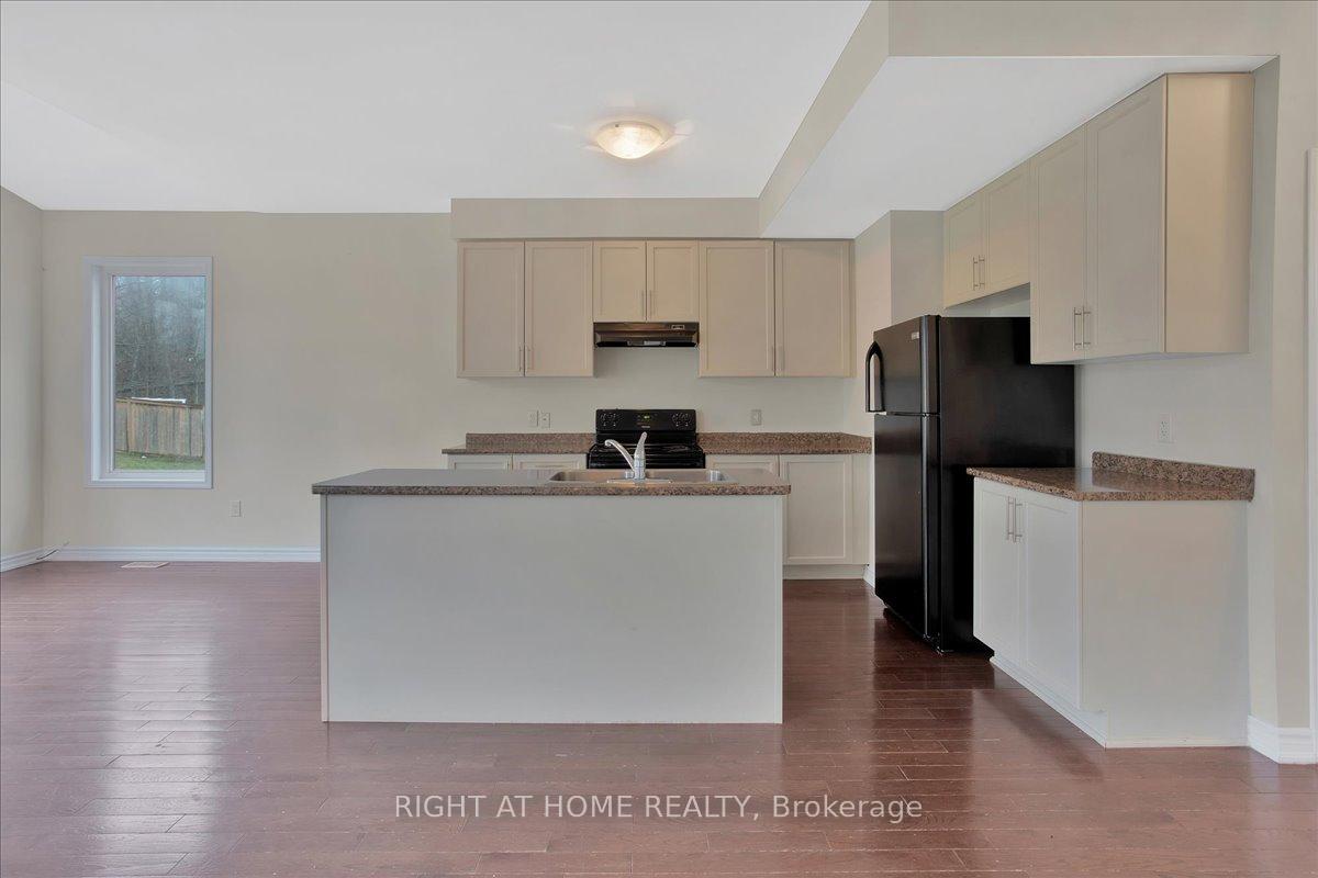 Photo 15 of 72 Christy Drive, Wasaga Beach — HOMEH