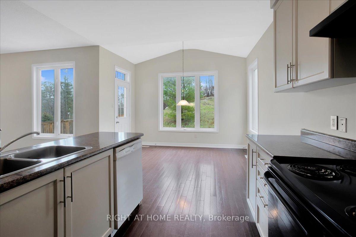 Photo 16 of 72 Christy Drive, Wasaga Beach — HOMEH
