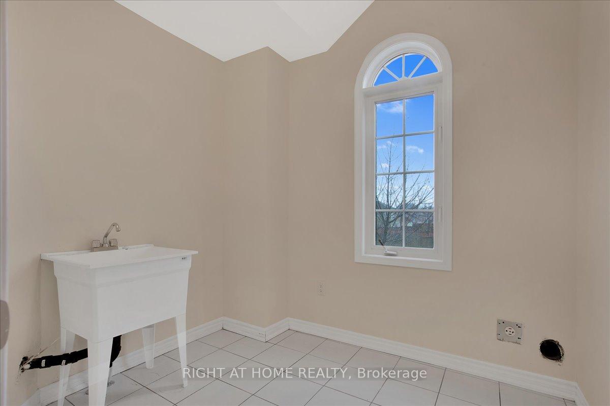 Photo 23 of 72 Christy Drive, Wasaga Beach — HOMEH